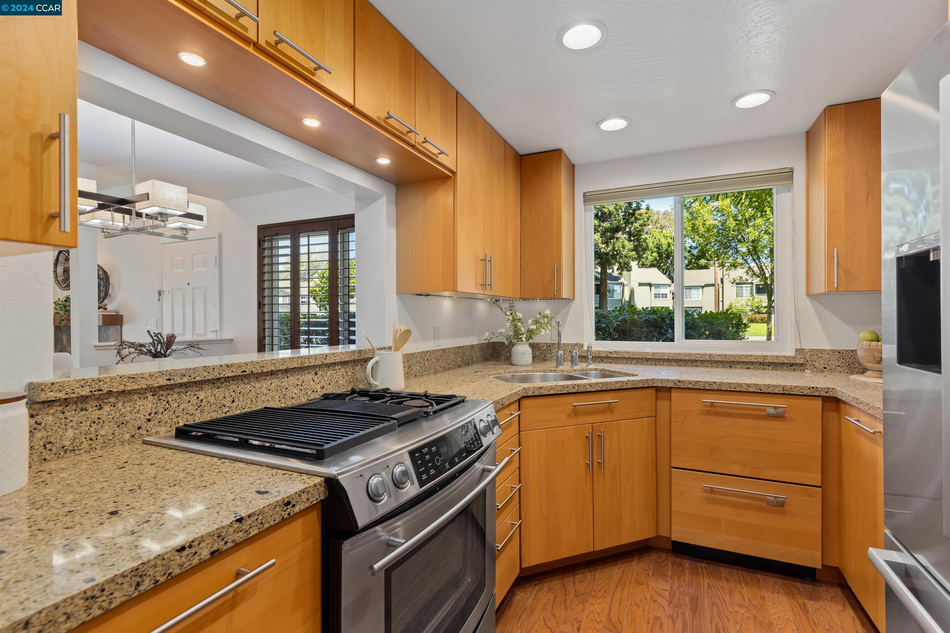 Detail Gallery Image 13 of 32 For 125 Glenbridge Ct, Pleasant Hill,  CA 94523 - 3 Beds | 2/1 Baths