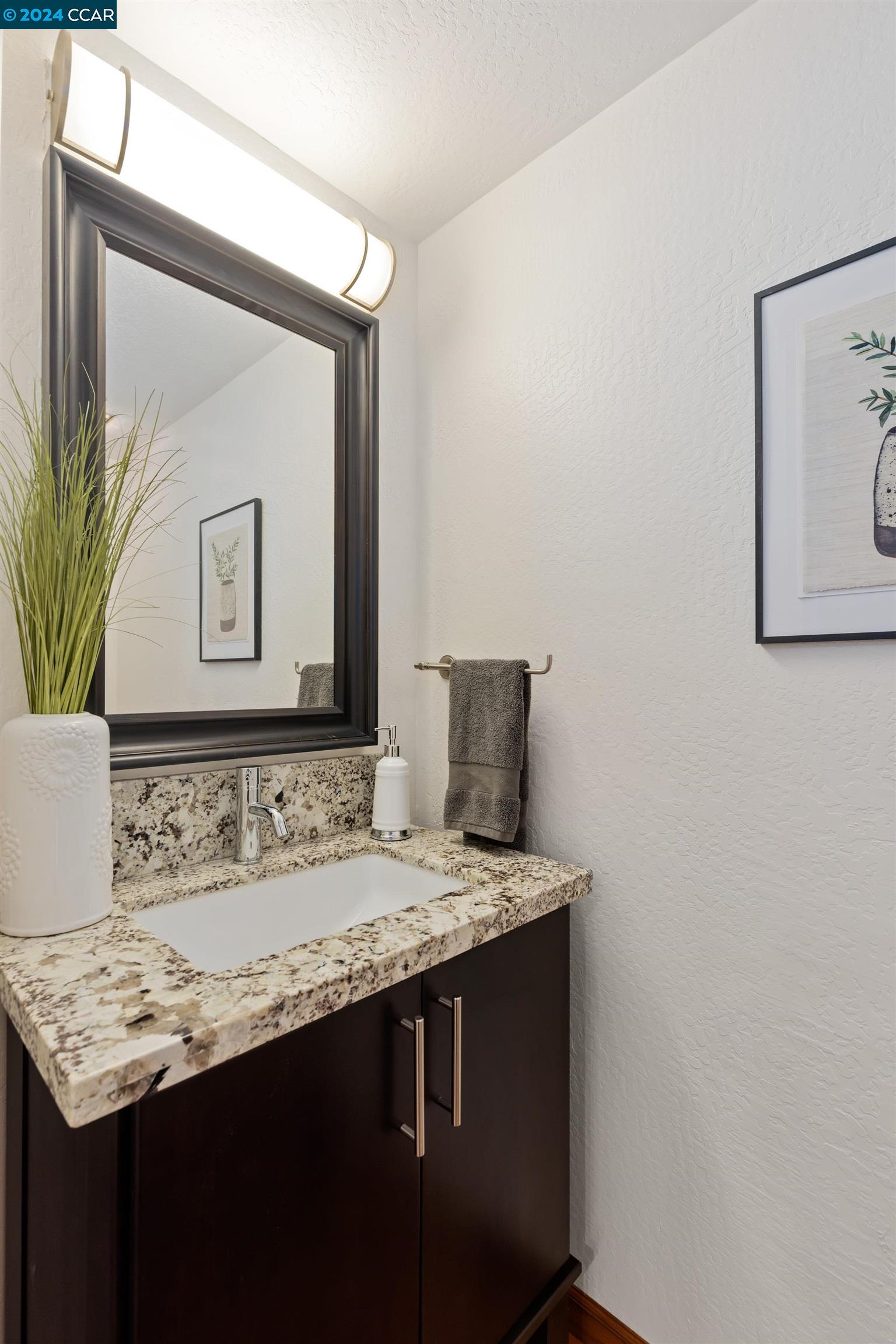 Detail Gallery Image 16 of 32 For 125 Glenbridge Ct, Pleasant Hill,  CA 94523 - 3 Beds | 2/1 Baths