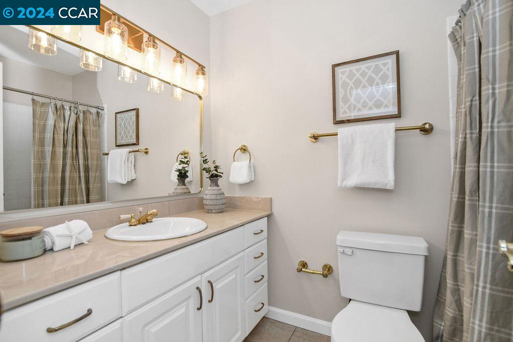 Detail Gallery Image 15 of 32 For 490 N Civic Drive #214,  Walnut Creek,  CA 94596-3324 - 2 Beds | 2 Baths