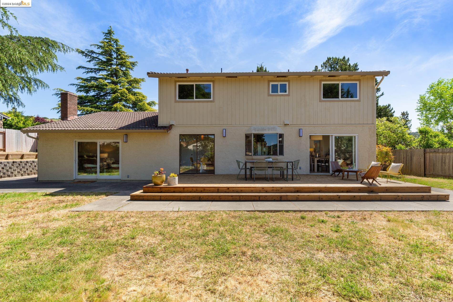 Detail Gallery Image 26 of 41 For 5748 Amend Rd, El Sobrante,  CA 94803 - 4 Beds | 2/1 Baths