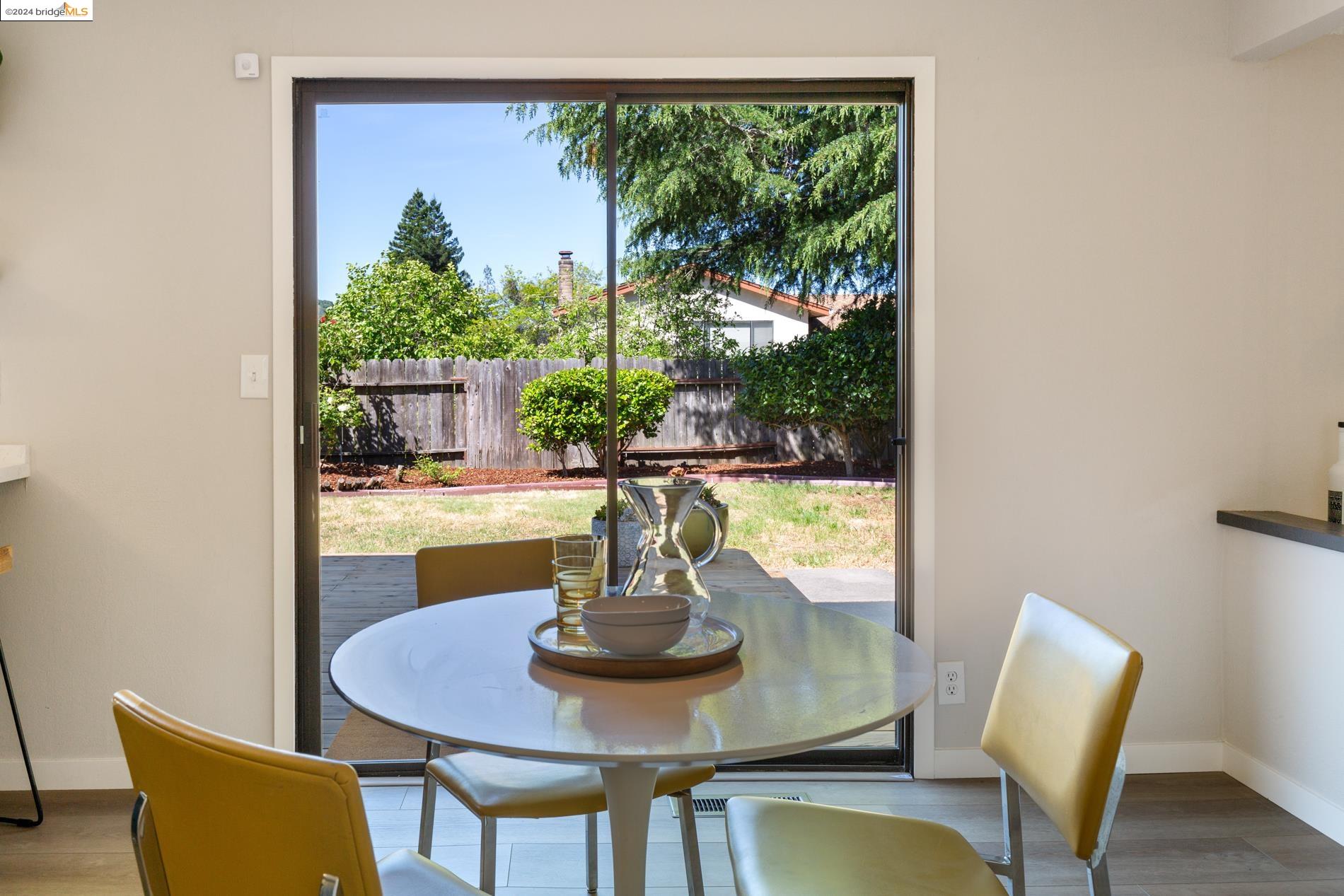 Detail Gallery Image 28 of 41 For 5748 Amend Rd, El Sobrante,  CA 94803 - 4 Beds | 2/1 Baths