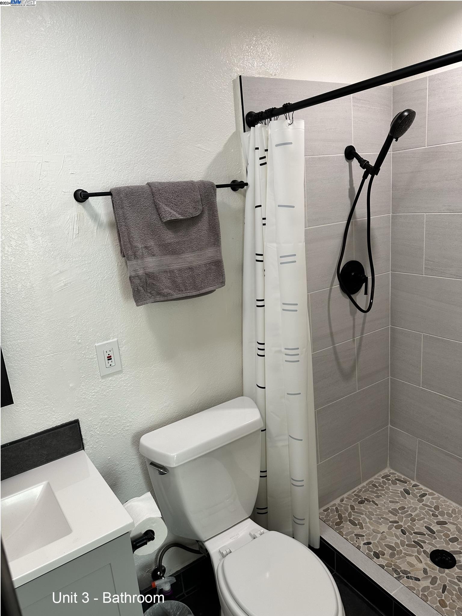 Detail Gallery Image 49 of 51 For 3325 E 8th St, Oakland,  CA 94601 - – Beds | – Baths