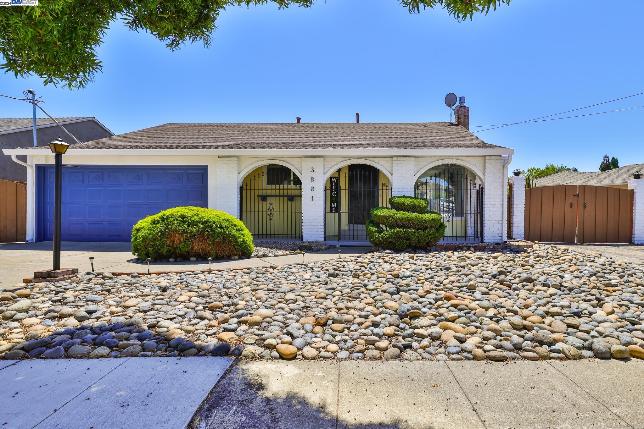 Detail Gallery Image 1 of 45 For 3881 Carmel Way, San Leandro,  CA 94578 - 3 Beds | 1 Baths