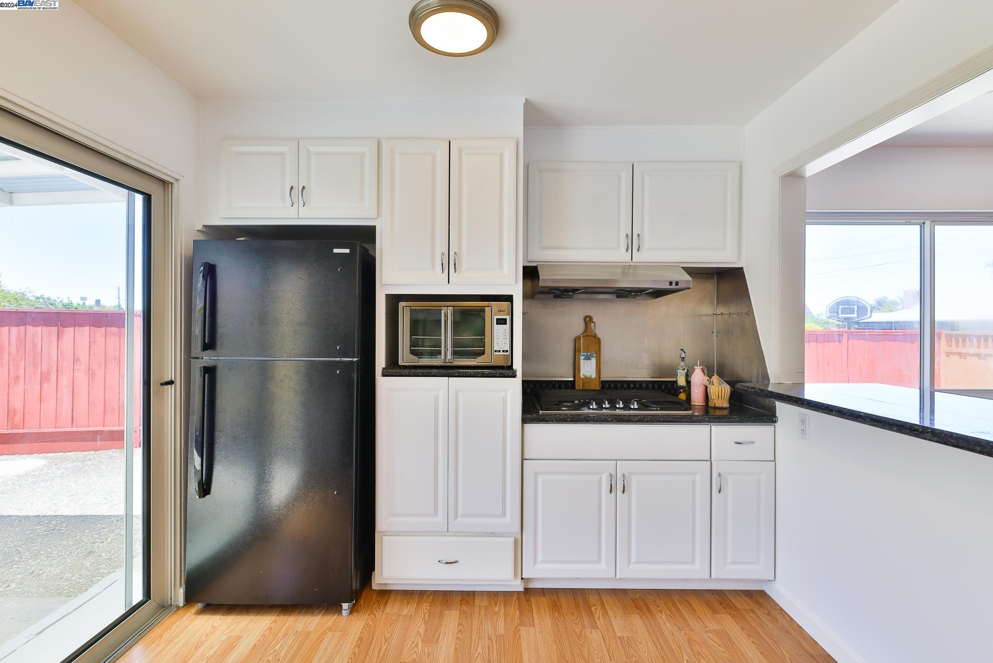 Detail Gallery Image 20 of 45 For 3881 Carmel Way, San Leandro,  CA 94578 - 3 Beds | 1 Baths