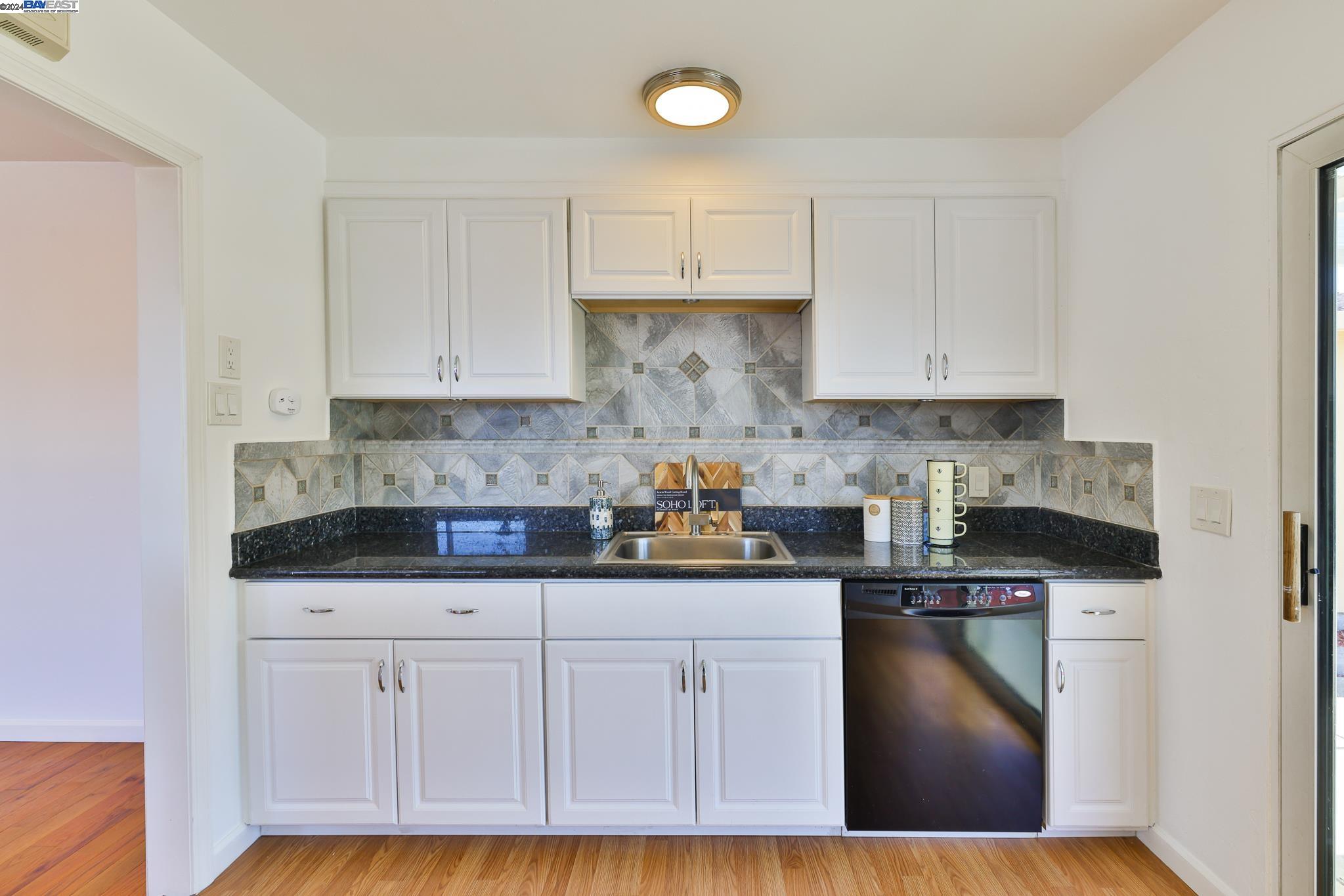 Detail Gallery Image 22 of 45 For 3881 Carmel Way, San Leandro,  CA 94578 - 3 Beds | 1 Baths