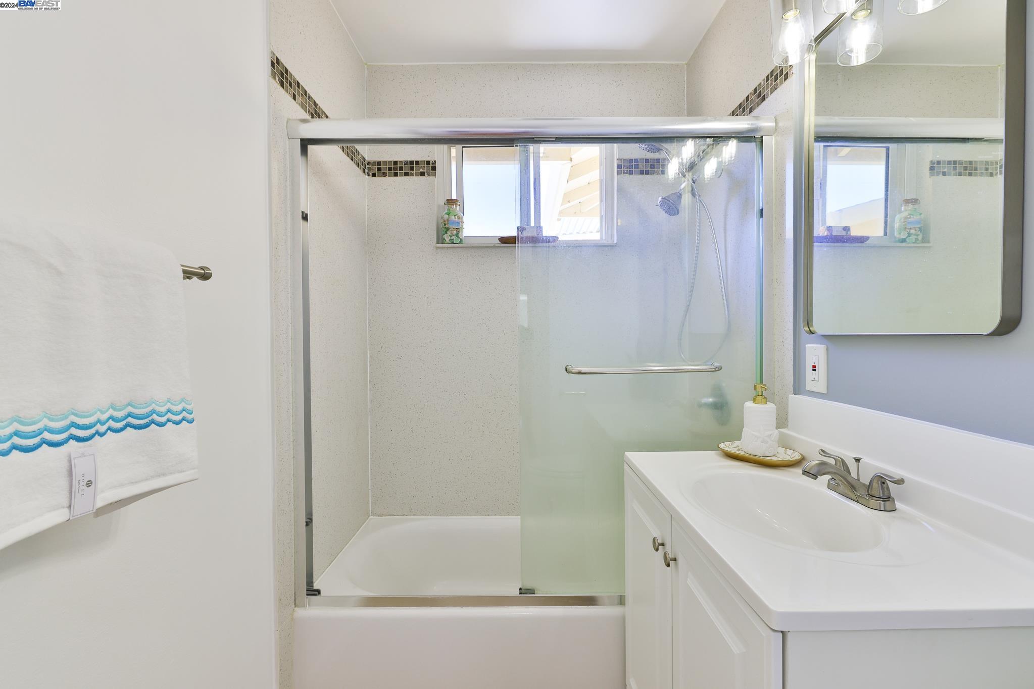 Detail Gallery Image 27 of 45 For 3881 Carmel Way, San Leandro,  CA 94578 - 3 Beds | 1 Baths