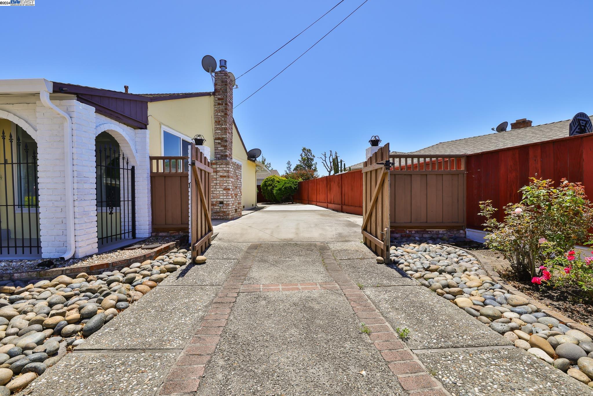 Detail Gallery Image 33 of 45 For 3881 Carmel Way, San Leandro,  CA 94578 - 3 Beds | 1 Baths