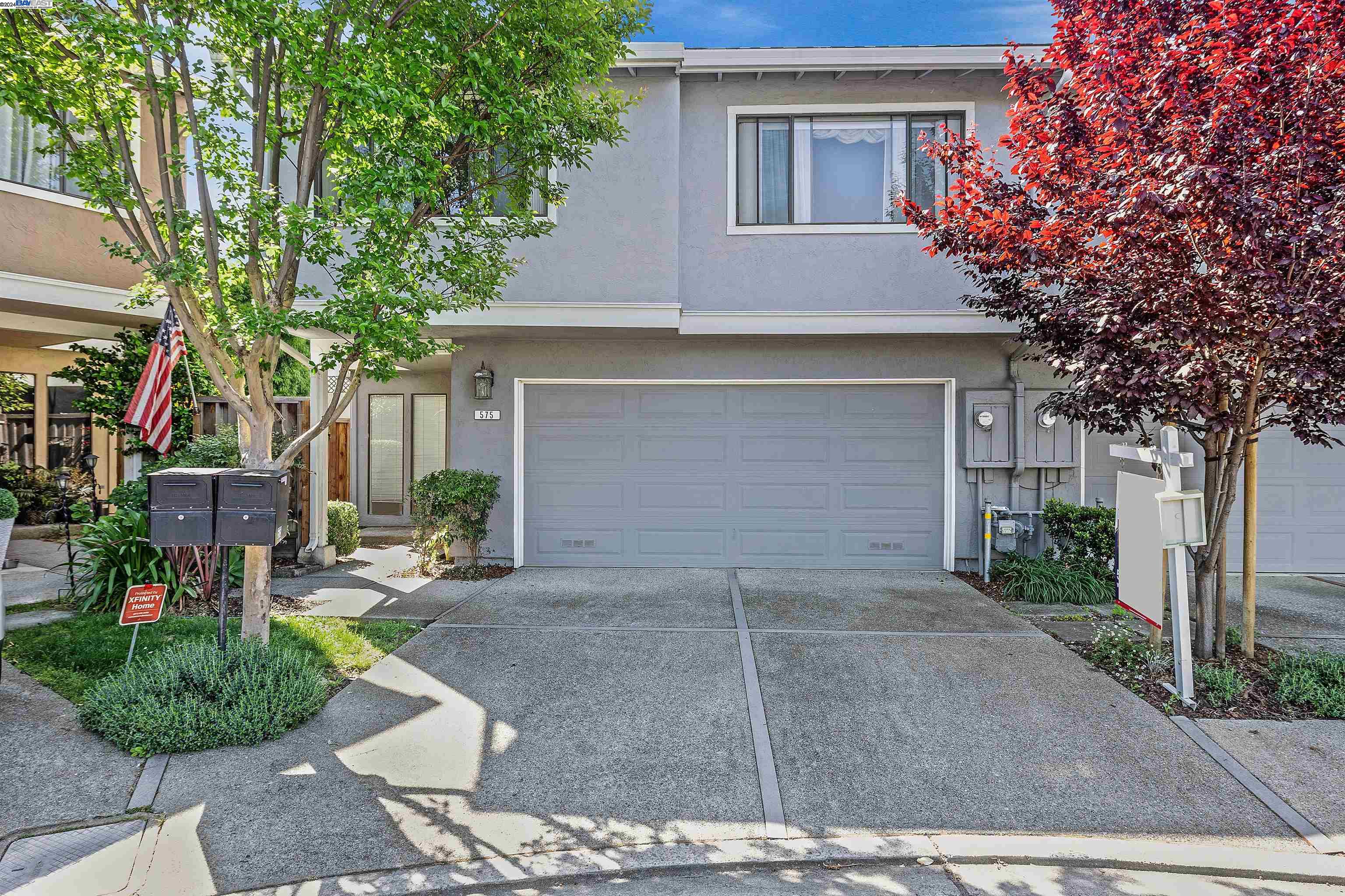 More Details about MLS # 41059558 : 575 BLUE JAY DR