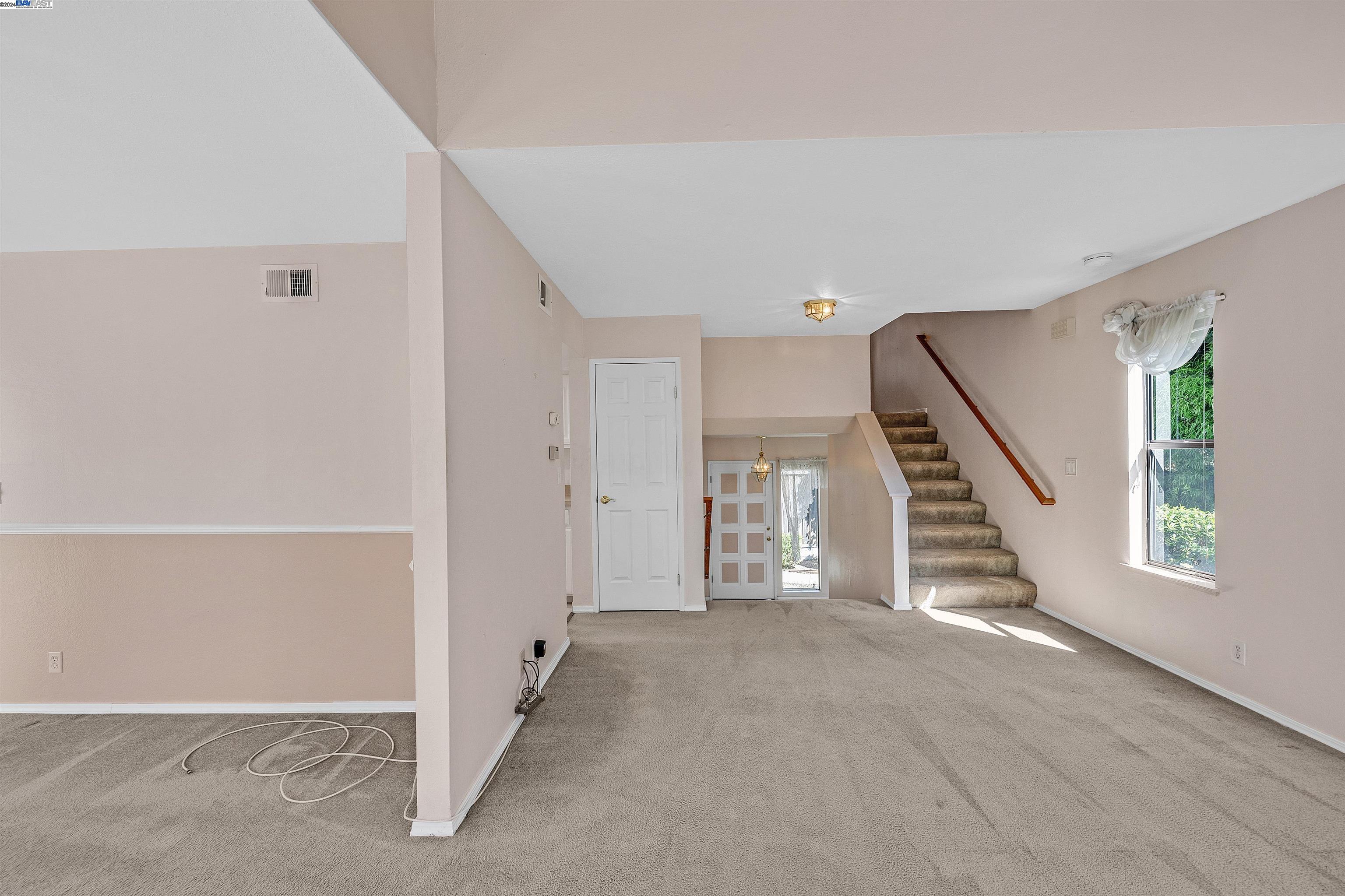 Detail Gallery Image 25 of 39 For 575 Blue Jay Dr, Hayward,  CA 94544 - 3 Beds | 2 Baths