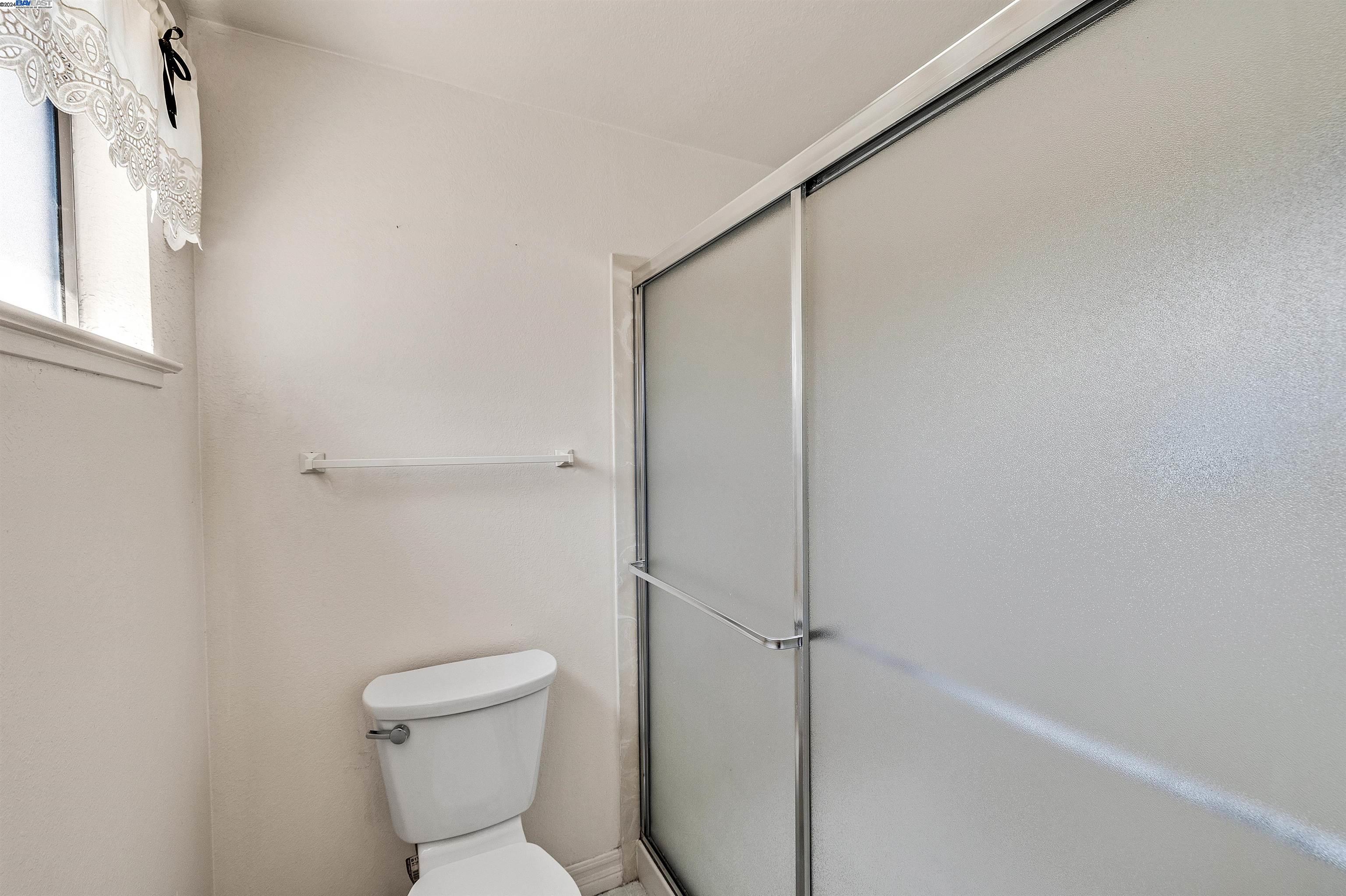 Detail Gallery Image 29 of 39 For 575 Blue Jay Dr, Hayward,  CA 94544 - 3 Beds | 2 Baths