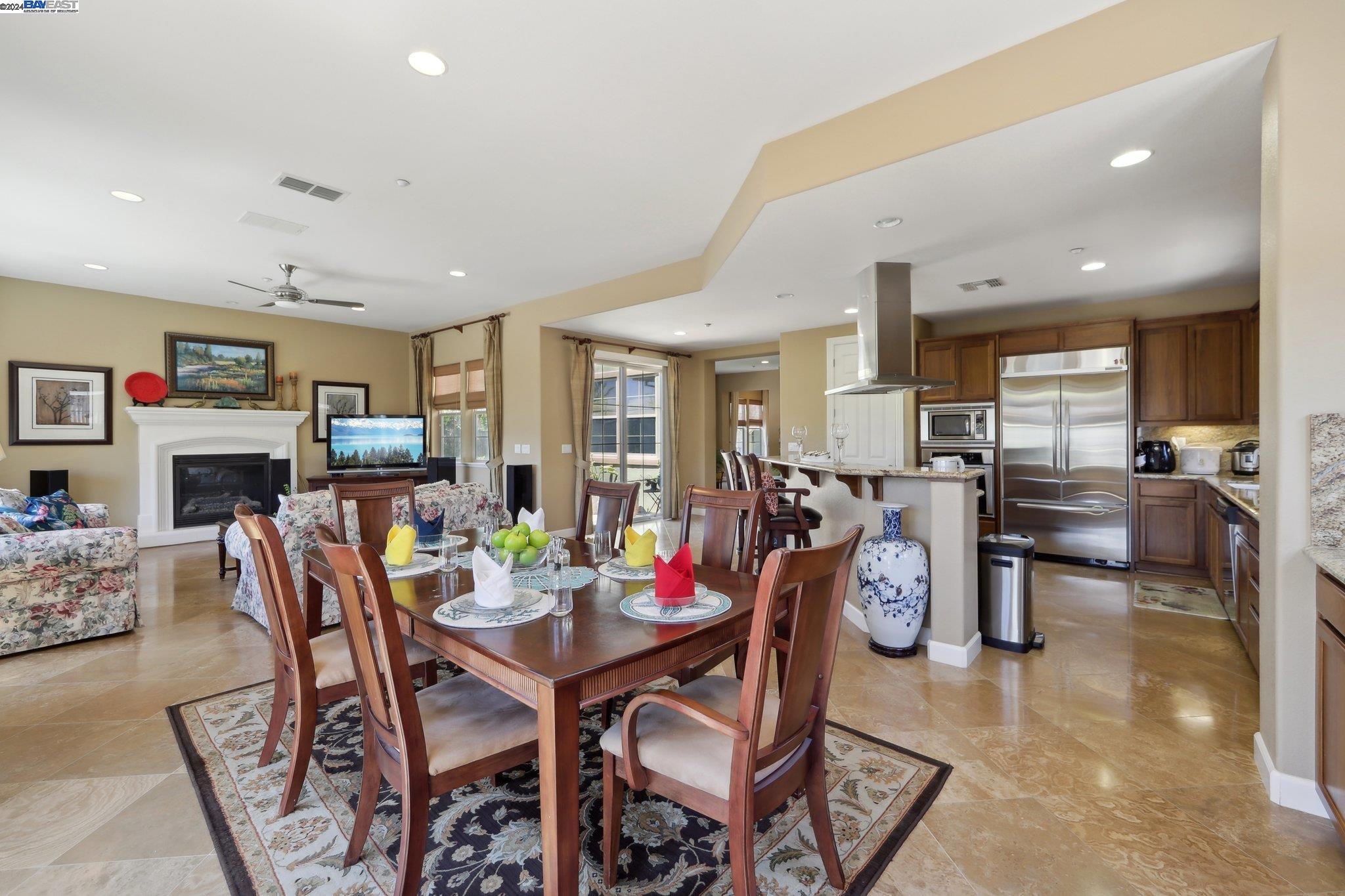 Detail Gallery Image 16 of 60 For 7613 Ridgeline Dr, Dublin,  CA 94568 - 3 Beds | 3/1 Baths