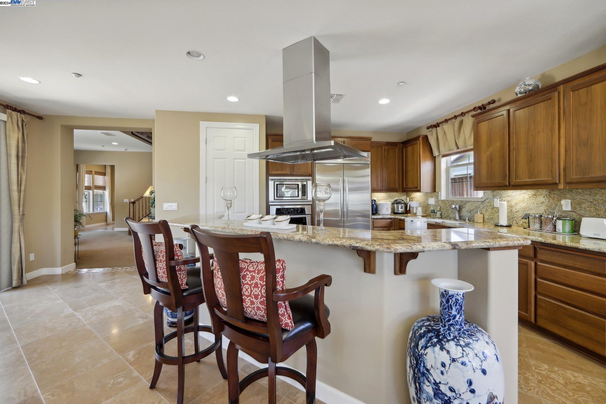 Detail Gallery Image 20 of 60 For 7613 Ridgeline Dr, Dublin,  CA 94568 - 3 Beds | 3/1 Baths