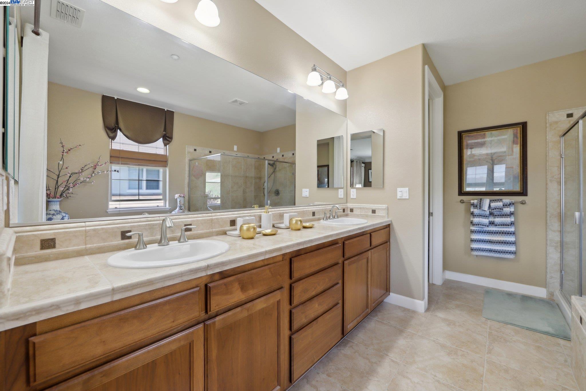 Detail Gallery Image 35 of 60 For 7613 Ridgeline Dr, Dublin,  CA 94568 - 3 Beds | 3/1 Baths