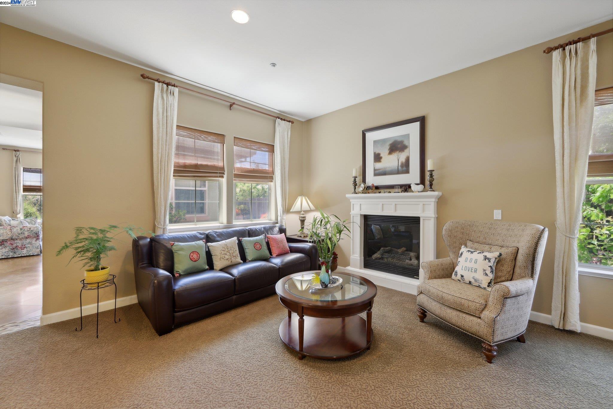 Detail Gallery Image 10 of 60 For 7613 Ridgeline Dr, Dublin,  CA 94568 - 3 Beds | 3/1 Baths