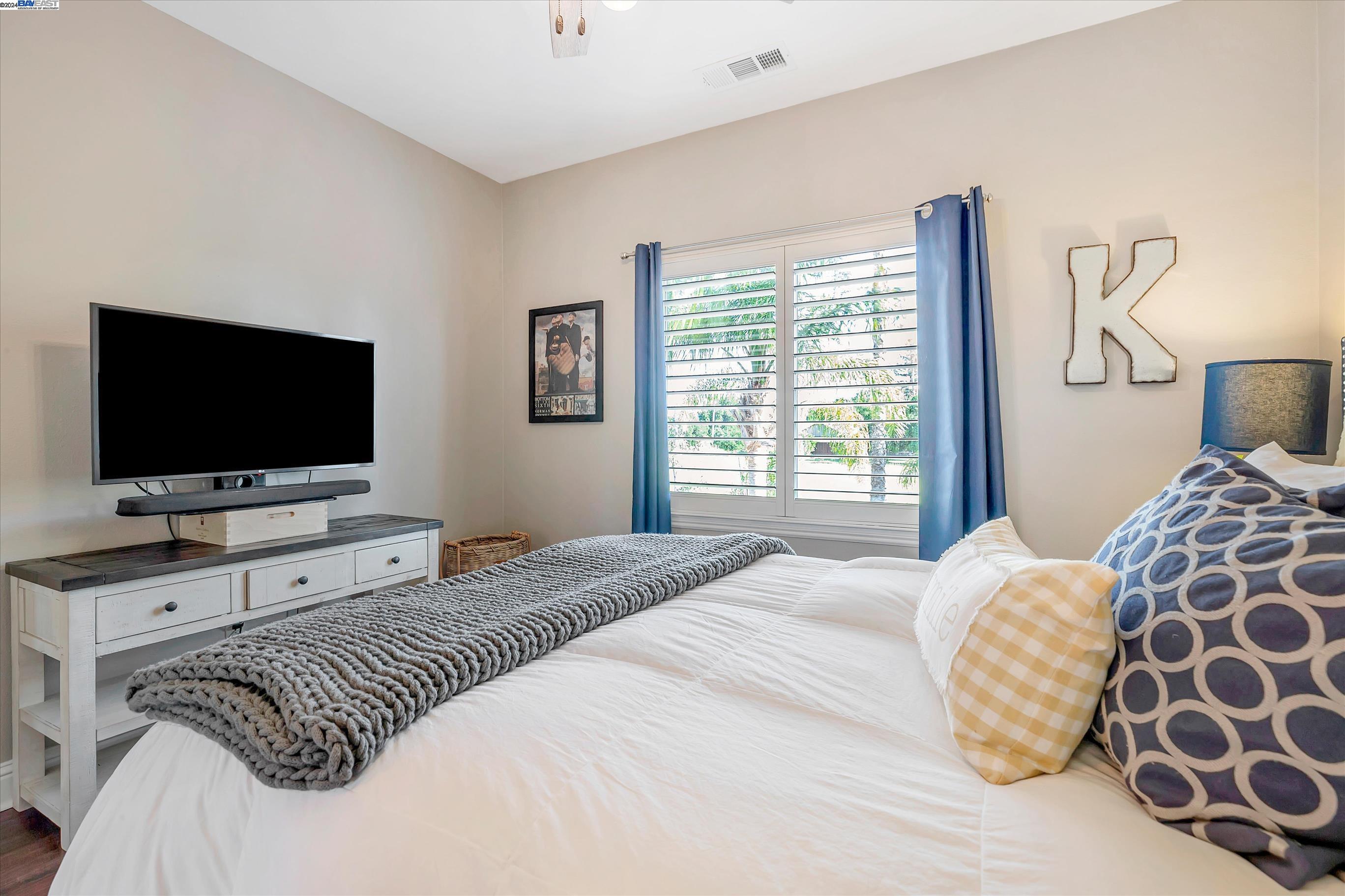 Detail Gallery Image 31 of 58 For 1517 Frederick Michael Way, Livermore,  CA 94550 - 5 Beds | 4/1 Baths