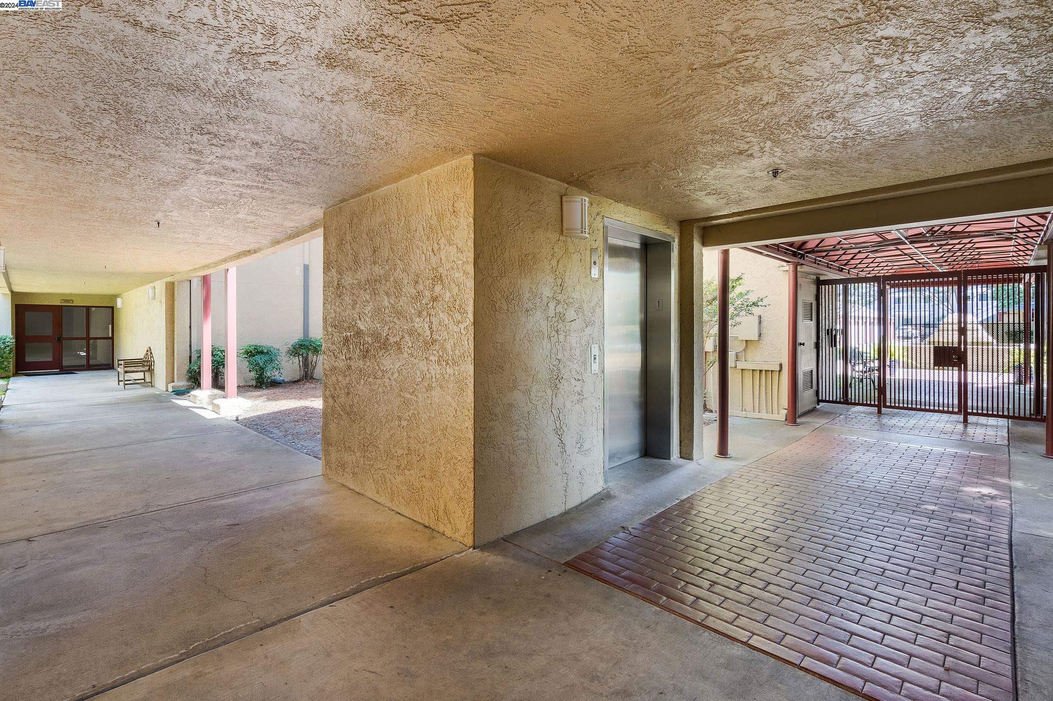 Detail Gallery Image 19 of 24 For 1310 Walden Rd #6,  Walnut Creek,  CA 94597 - 2 Beds | 2 Baths