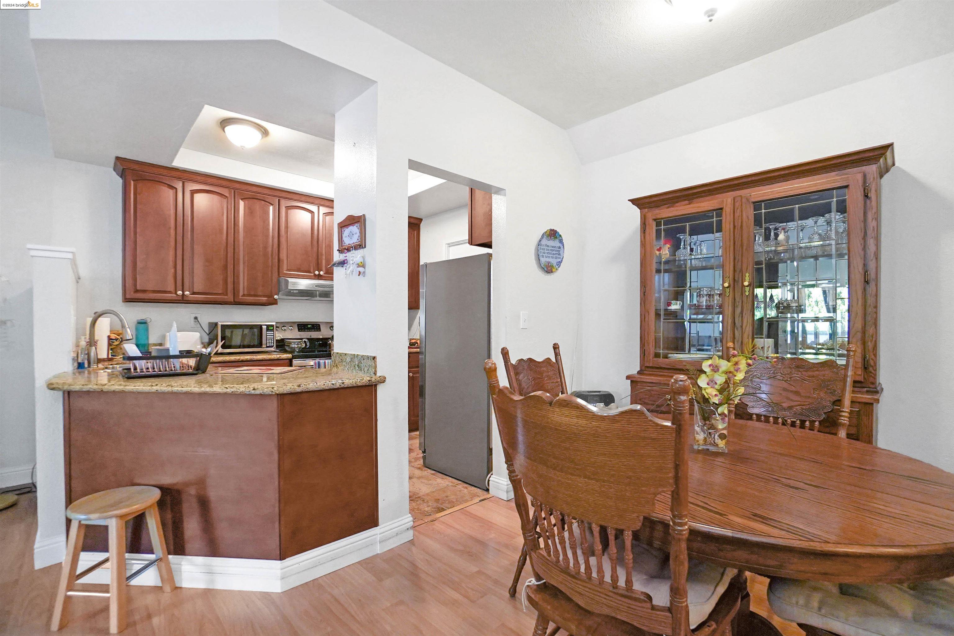 Photo #6: 41059600 Listing 
