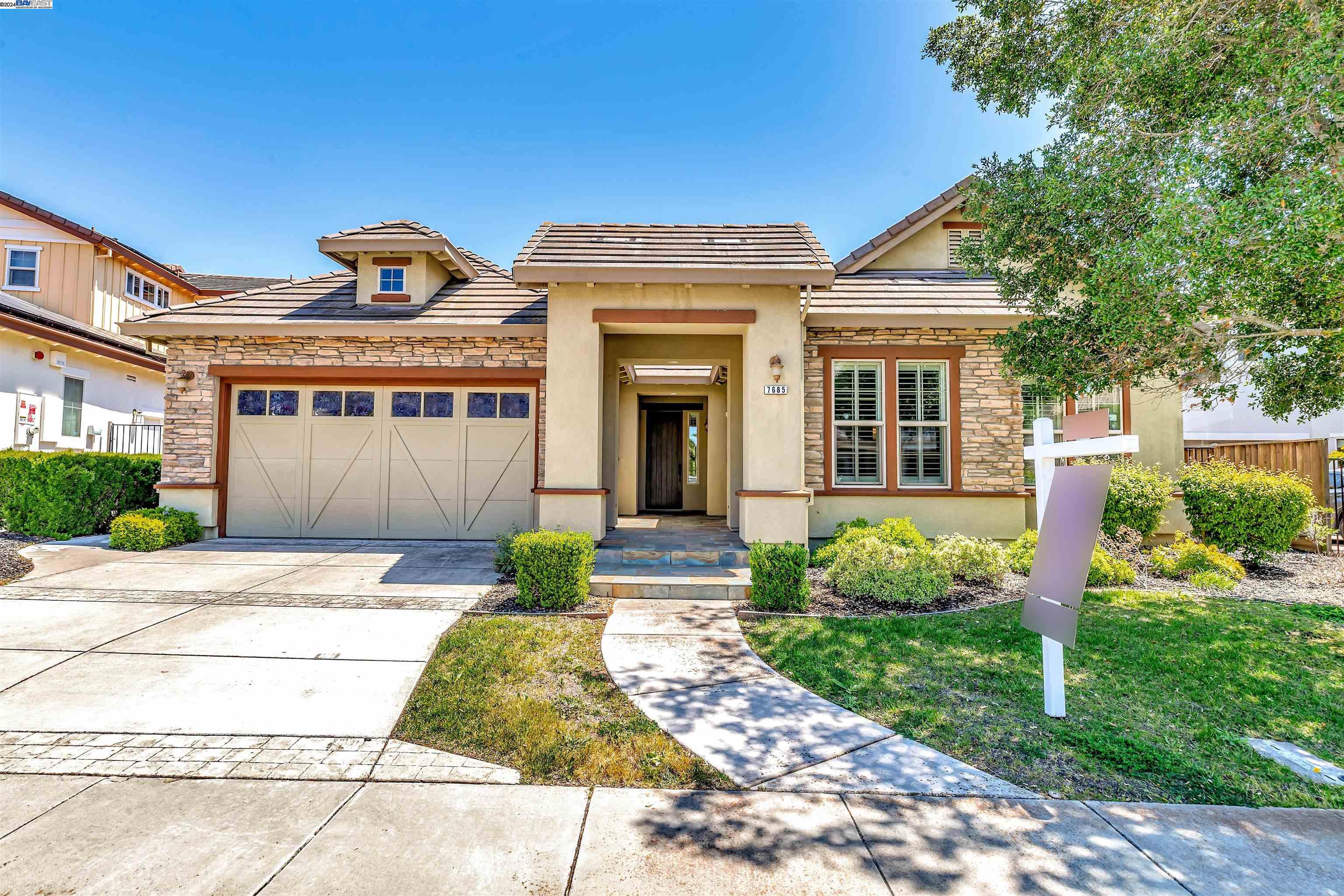 Detail Gallery Image 1 of 1 For 7685 Ridgeline Dr, Dublin,  CA 94568 - 4 Beds | 3/1 Baths