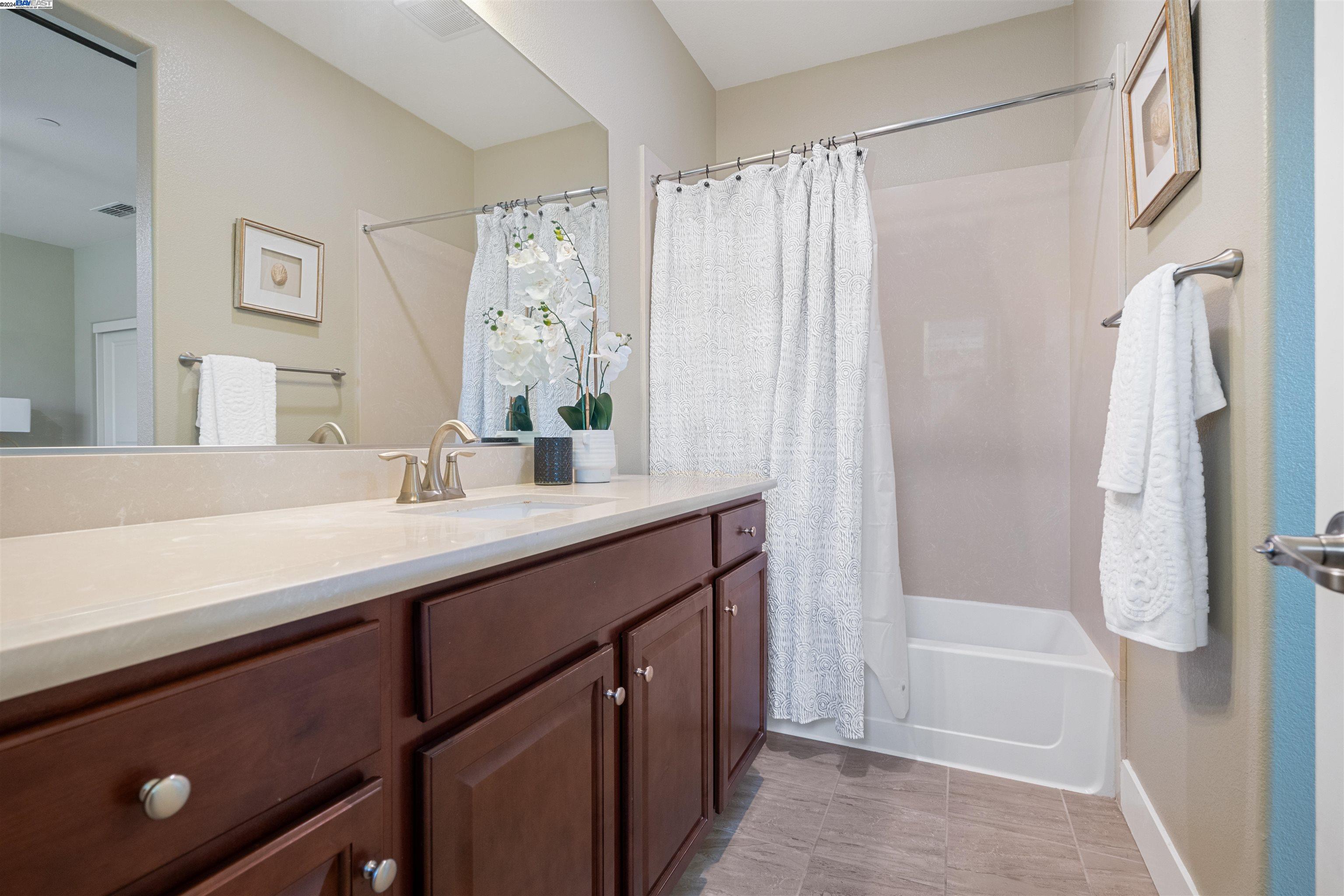 Detail Gallery Image 41 of 60 For 3989 Clare St, Dublin,  CA 94568 - 3 Beds | 3/1 Baths