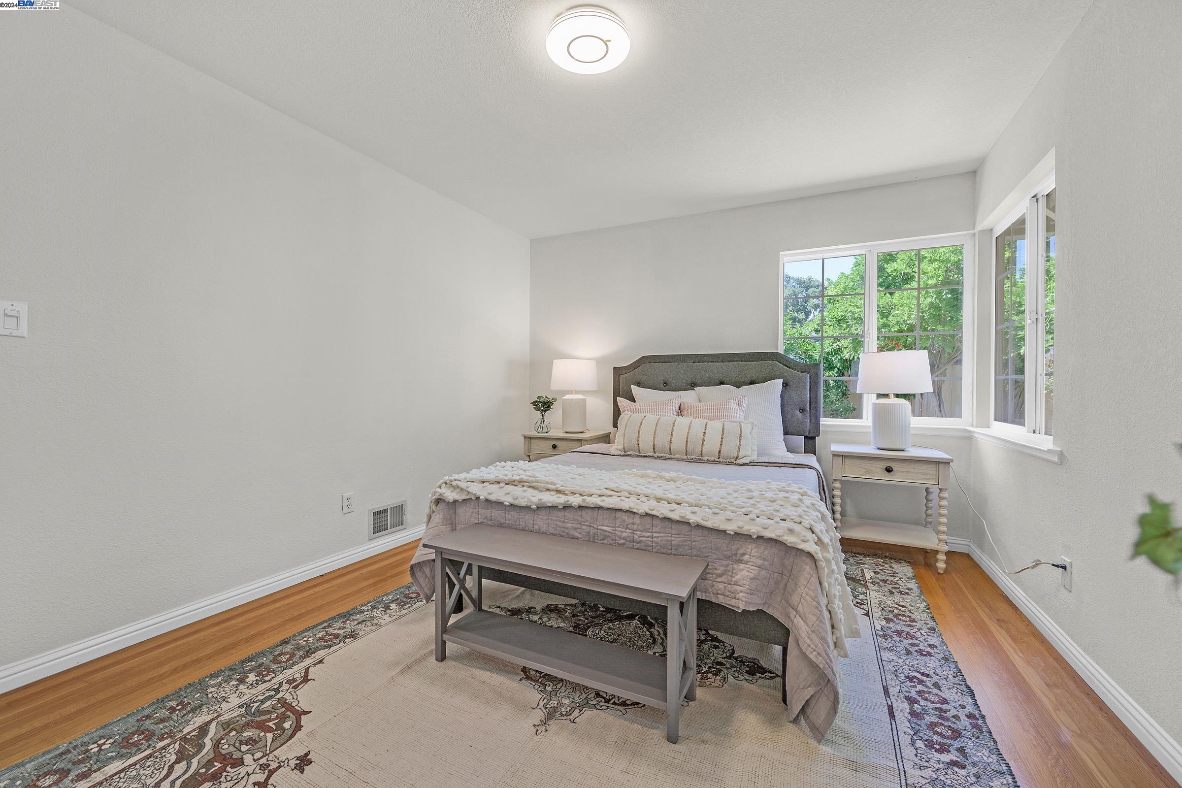 Detail Gallery Image 16 of 34 For 4217 Silver St, Pleasanton,  CA 94566 - 3 Beds | 2 Baths
