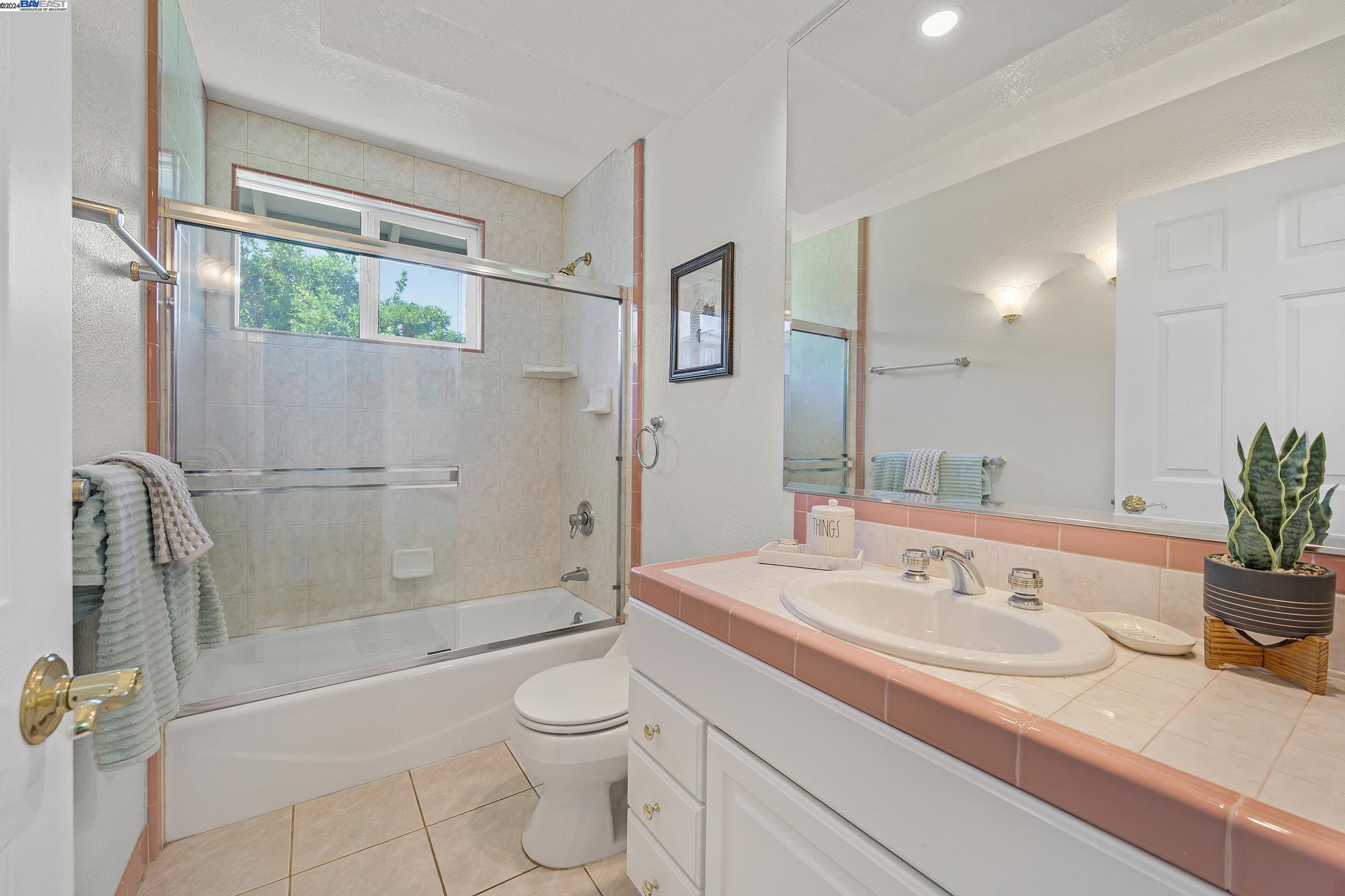 Detail Gallery Image 22 of 34 For 4217 Silver St, Pleasanton,  CA 94566 - 3 Beds | 2 Baths