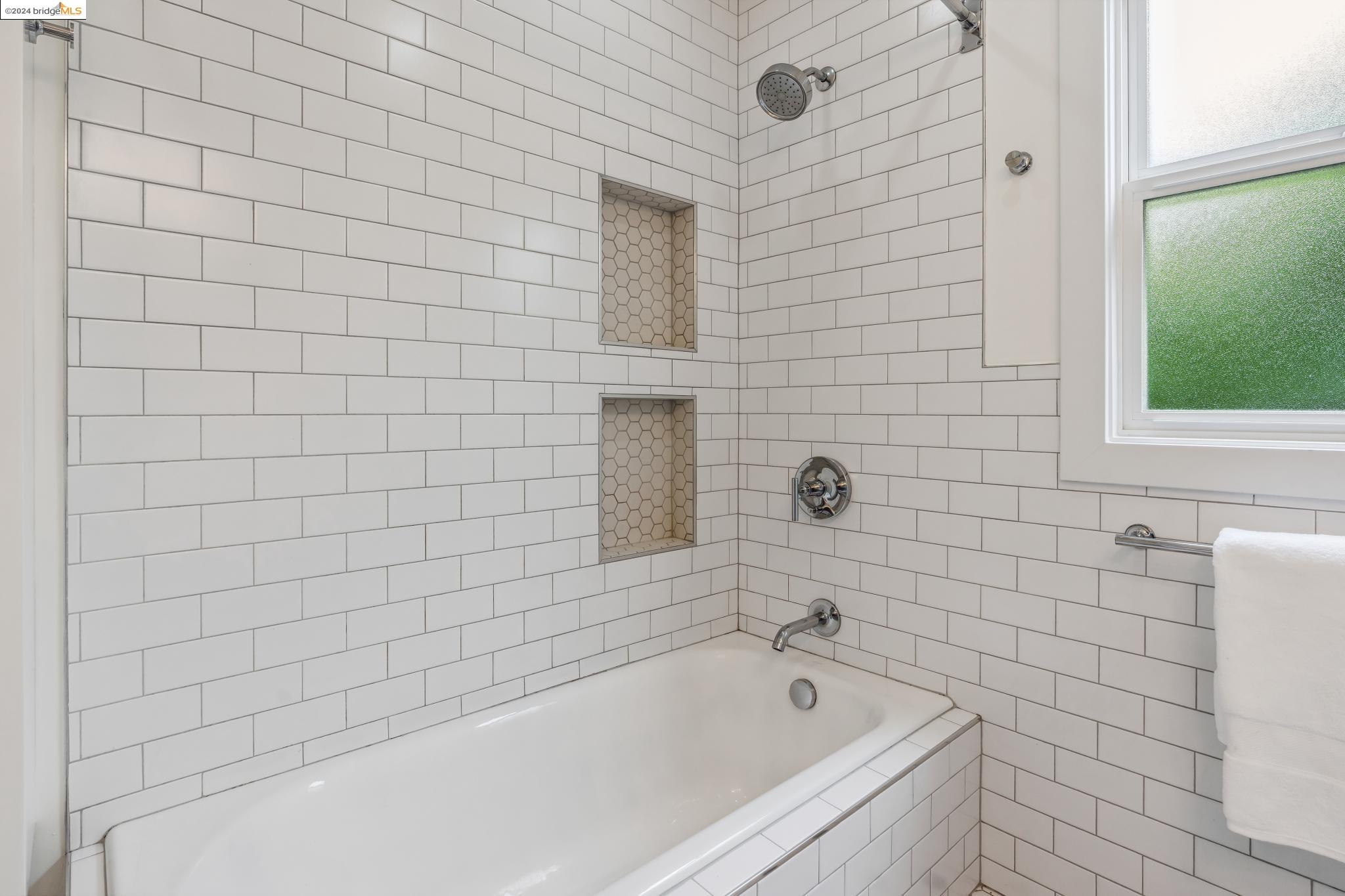Detail Gallery Image 21 of 40 For 1314 Cornell Ave, Berkeley,  CA 94702 - 2 Beds | 1 Baths