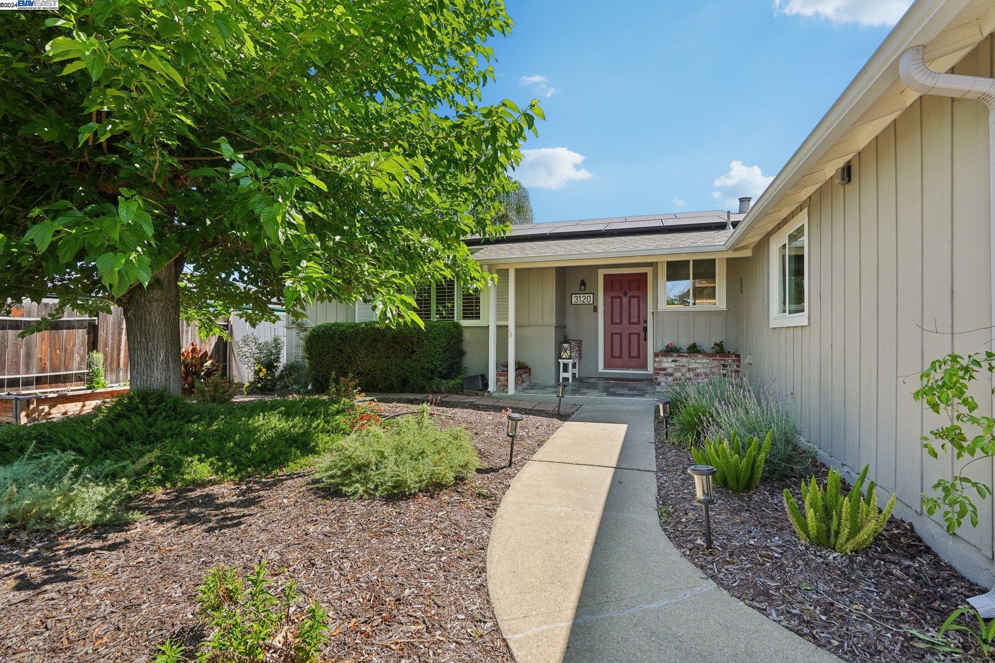 Detail Gallery Image 1 of 57 For 3120 Baker Dr, Concord,  CA 94519 - 3 Beds | 2 Baths