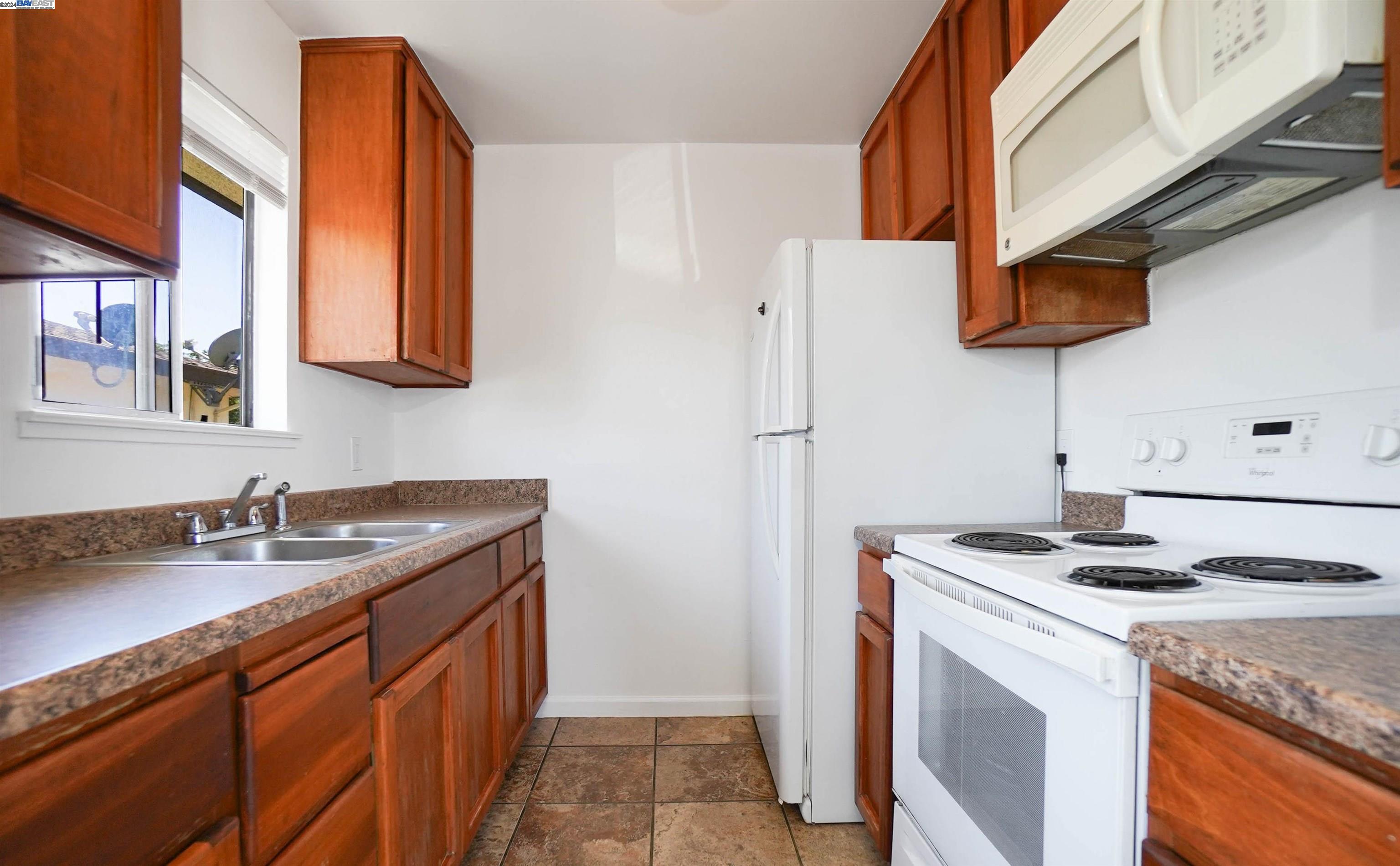 Detail Gallery Image 14 of 22 For 1324 Occidental Ave #4,  Stockton,  CA 95203 - 2 Beds | 1 Baths