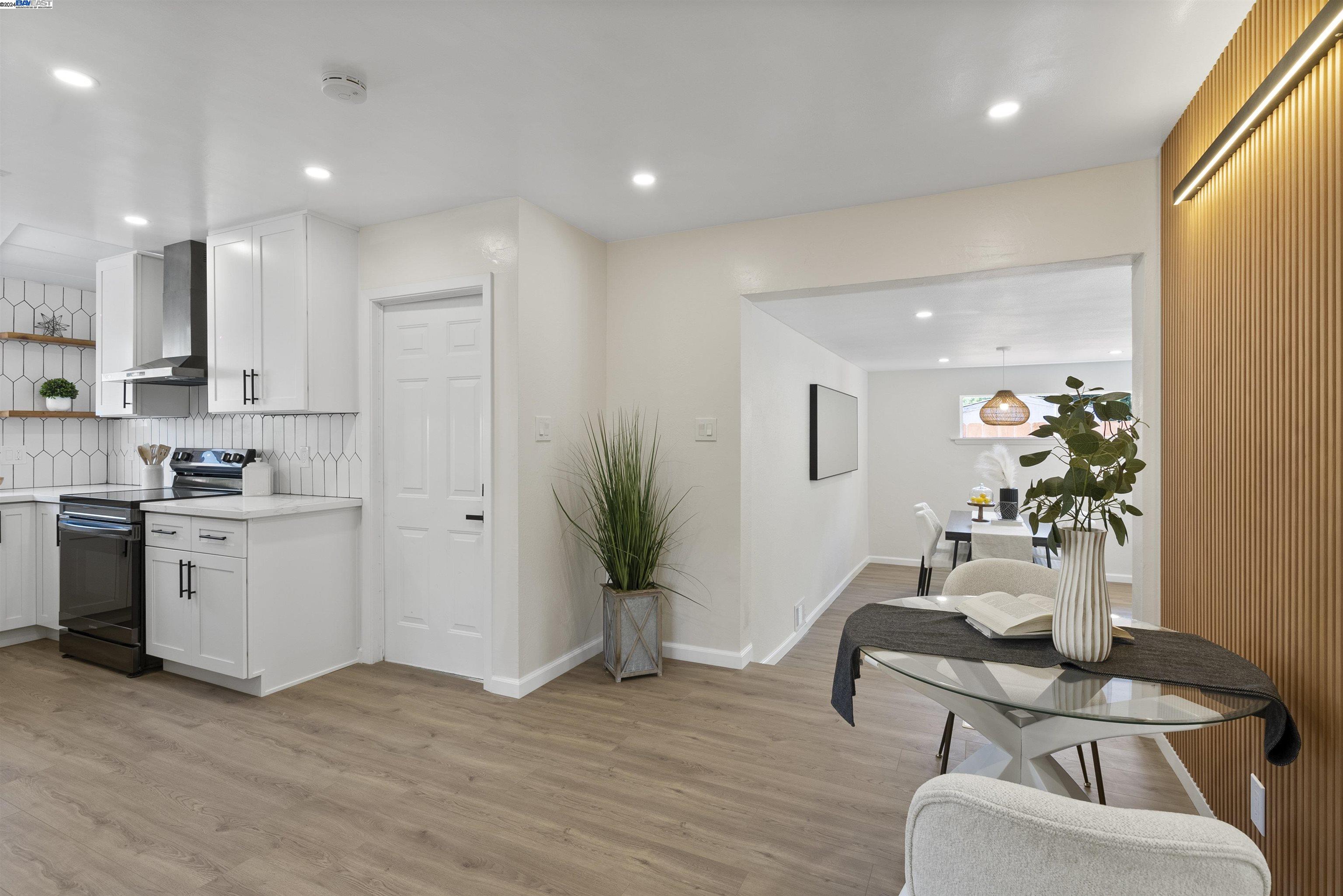 Detail Gallery Image 11 of 46 For 23649 Stratton Ct, Hayward,  CA 94541 - 4 Beds | 2 Baths