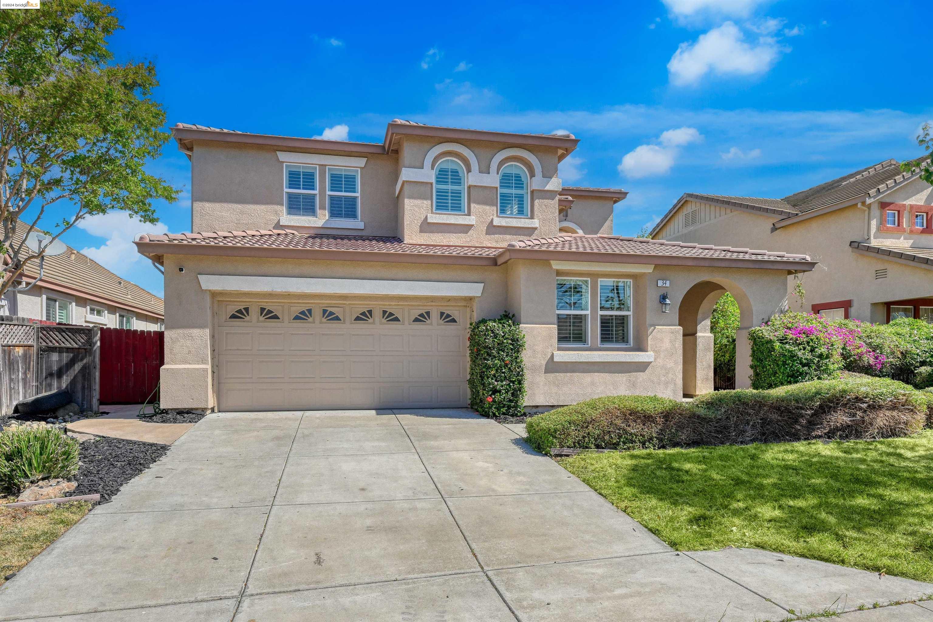 Detail Gallery Image 1 of 1 For 34 Vella Cir, Oakley,  CA 94561 - 4 Beds | 3 Baths