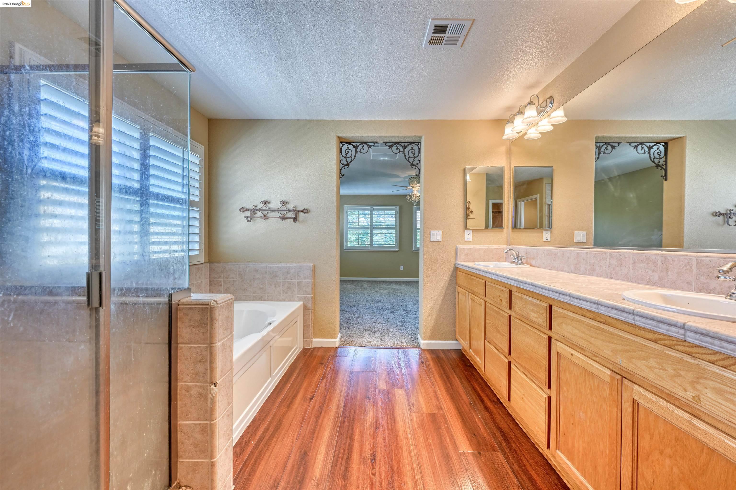 Detail Gallery Image 32 of 44 For 34 Vella Cir, Oakley,  CA 94561 - 4 Beds | 3 Baths