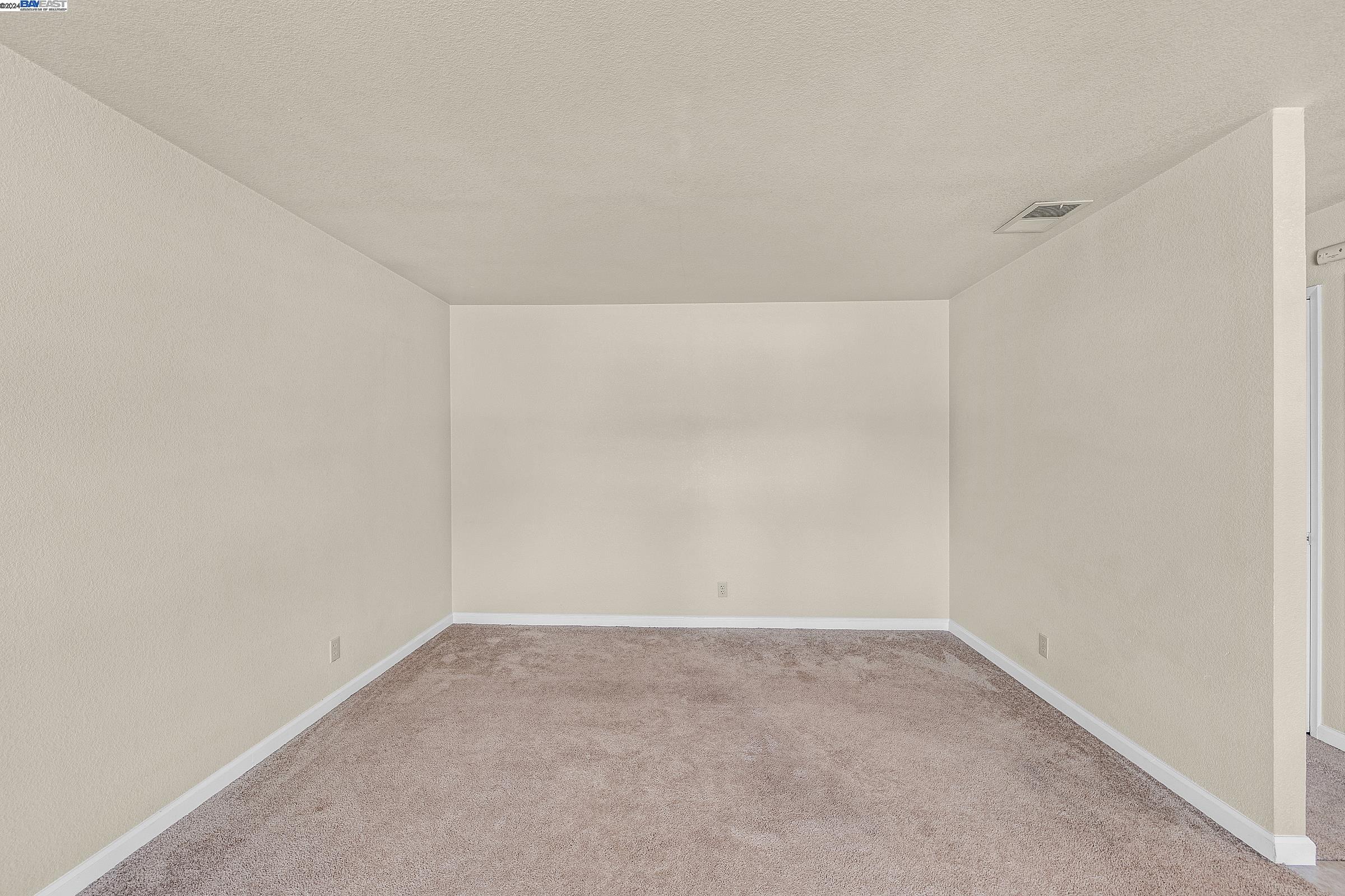 Detail Gallery Image 14 of 35 For 1227 Aster Ln, Livermore,  CA 94551 - 3 Beds | 2 Baths