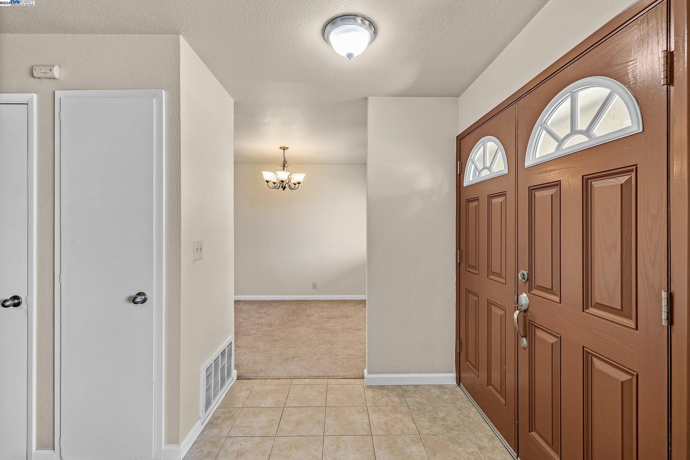 Detail Gallery Image 16 of 35 For 1227 Aster Ln, Livermore,  CA 94551 - 3 Beds | 2 Baths