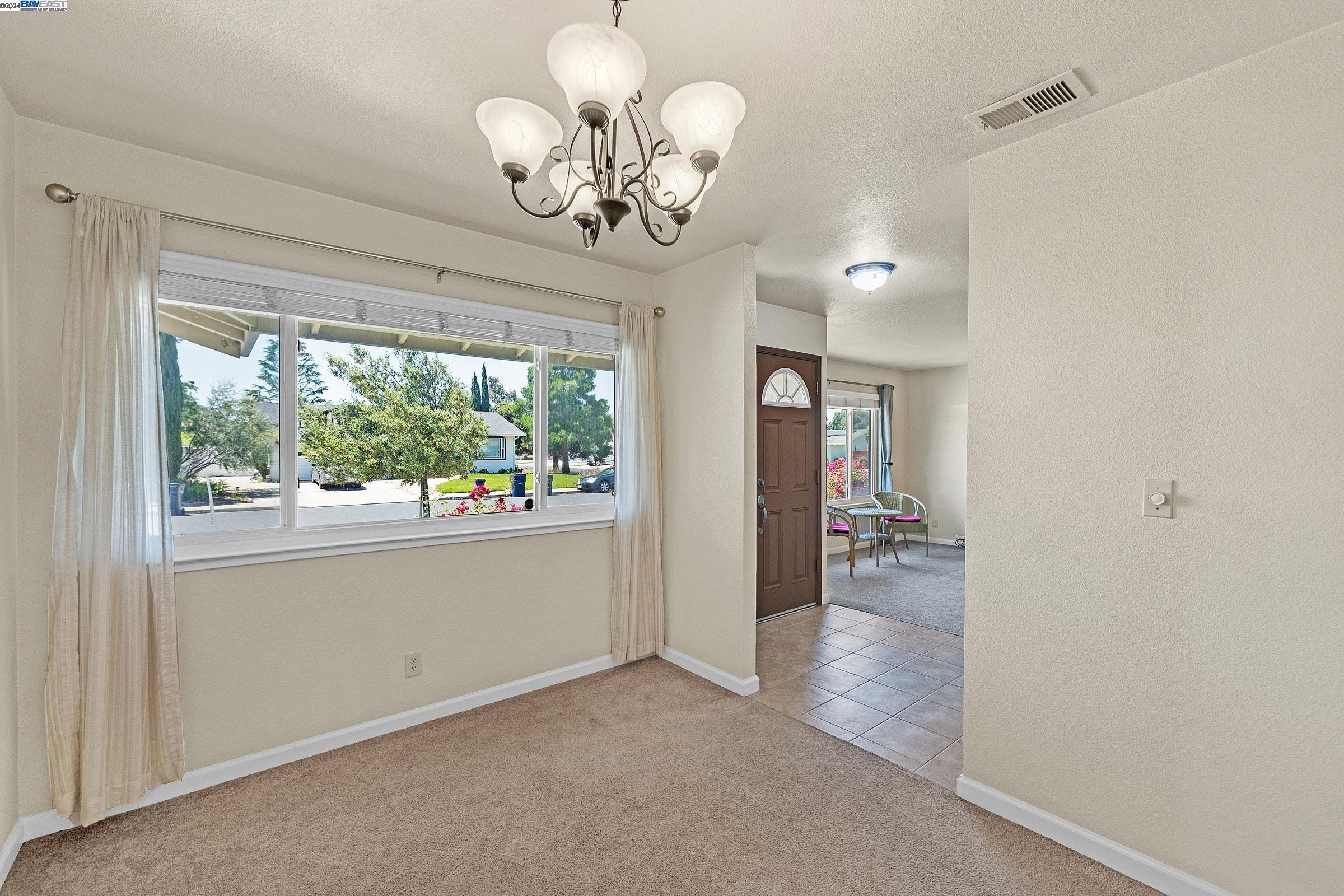 Detail Gallery Image 19 of 35 For 1227 Aster Ln, Livermore,  CA 94551 - 3 Beds | 2 Baths