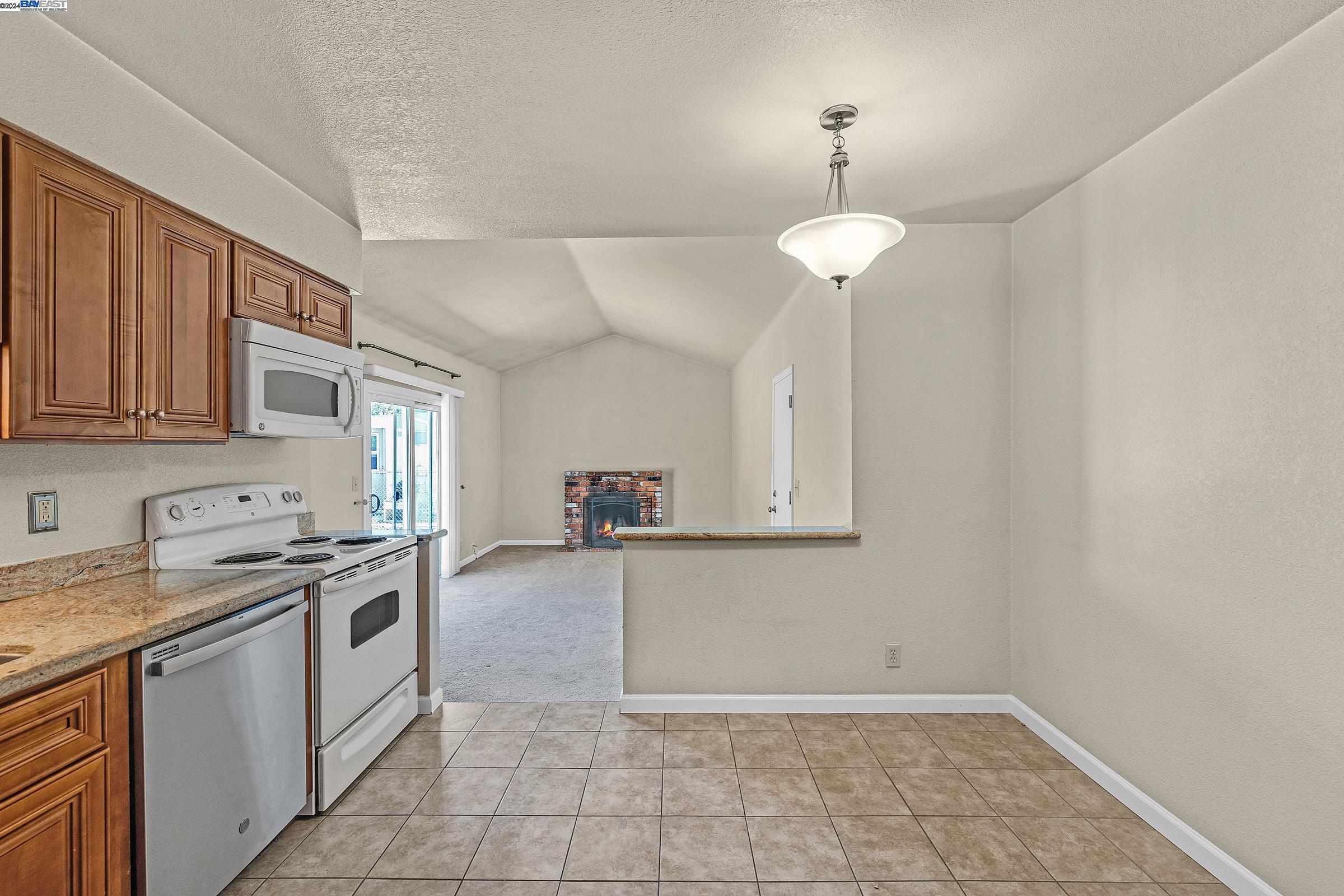 Detail Gallery Image 20 of 35 For 1227 Aster Ln, Livermore,  CA 94551 - 3 Beds | 2 Baths