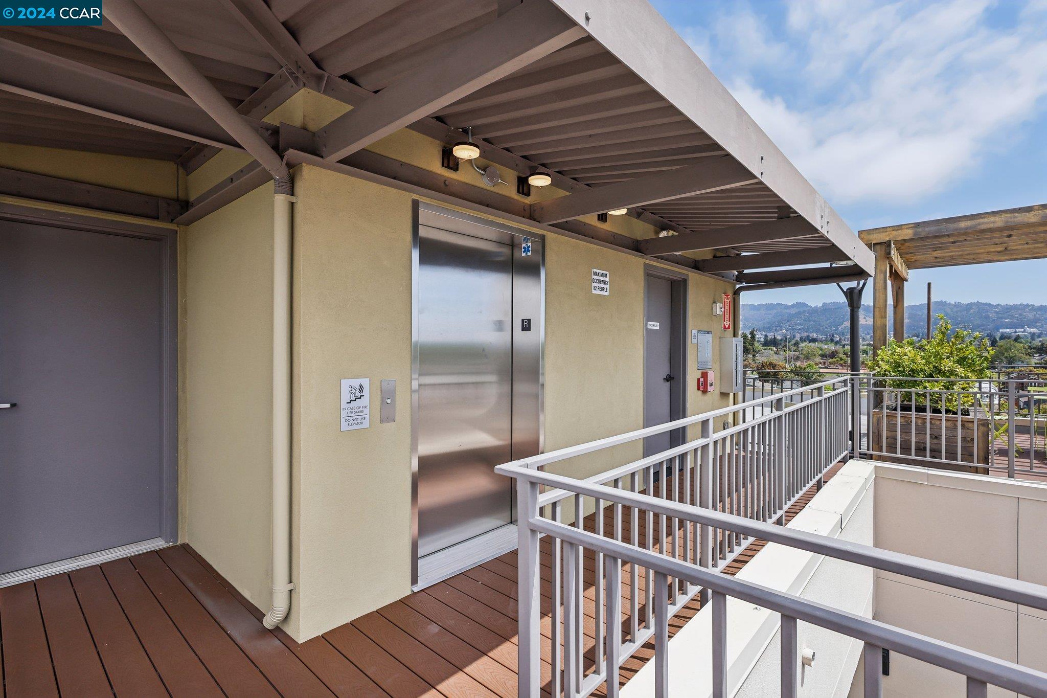 Detail Gallery Image 36 of 41 For 2747 San Pablo #502,  Berkeley,  CA 94702 - 1 Beds | 1 Baths