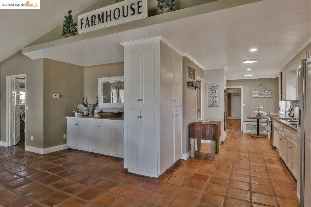 Detail Gallery Image 44 of 60 For 21619 E Highway 12 Rd, Clements,  CA 95227 - 6 Beds | 3/1 Baths