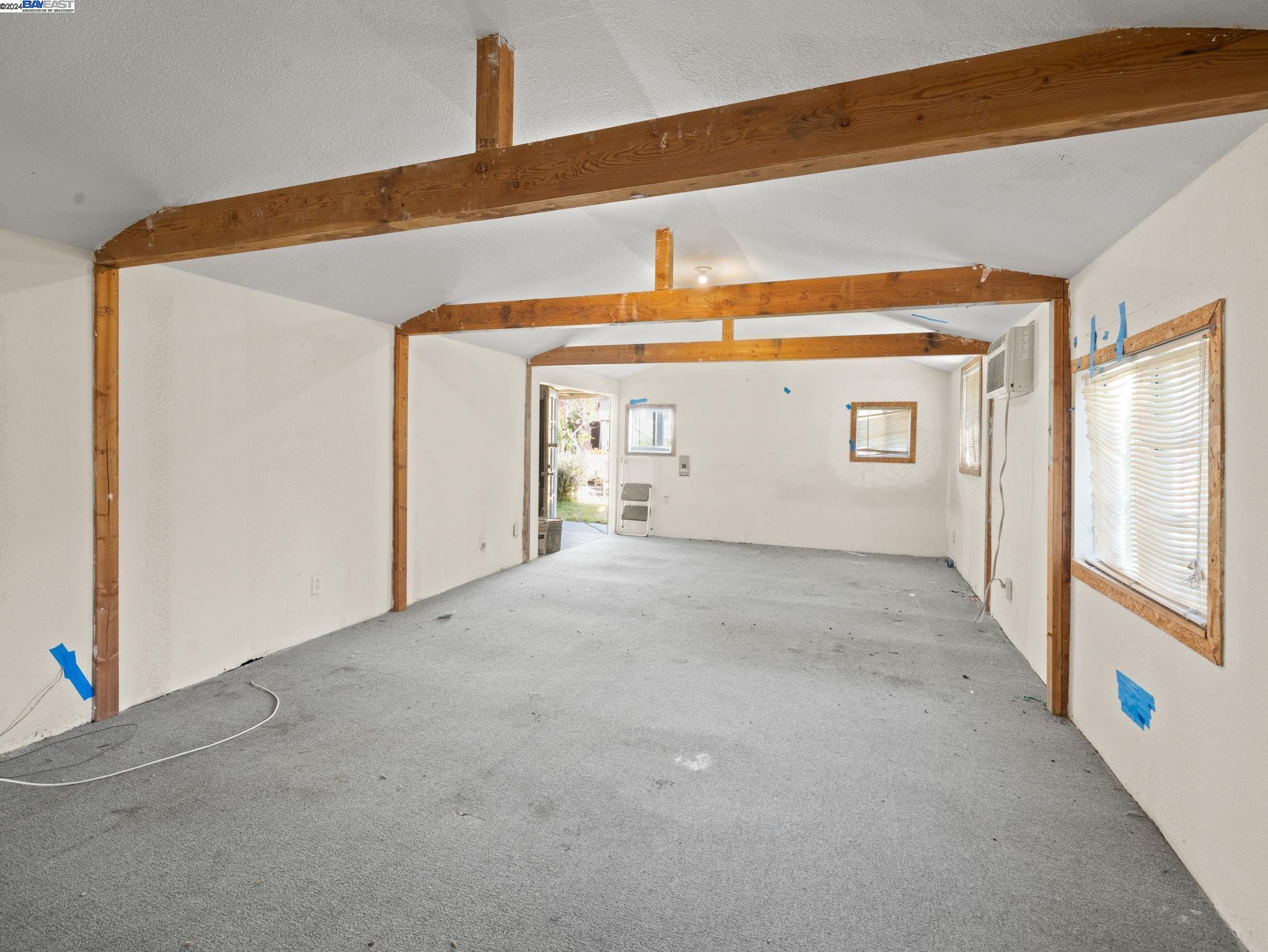 Detail Gallery Image 26 of 33 For 2069 Harrington Avenue, Oakland,  CA 94601 - 2 Beds | 2 Baths