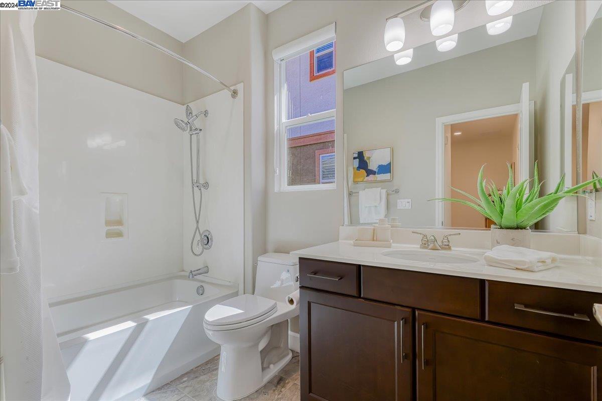 Detail Gallery Image 16 of 45 For 225 Ryan Ter, San Ramon,  CA 94583 - 4 Beds | 3/1 Baths