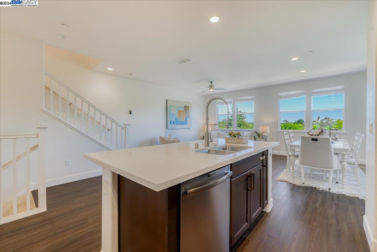 Detail Gallery Image 21 of 45 For 225 Ryan Ter, San Ramon,  CA 94583 - 4 Beds | 3/1 Baths