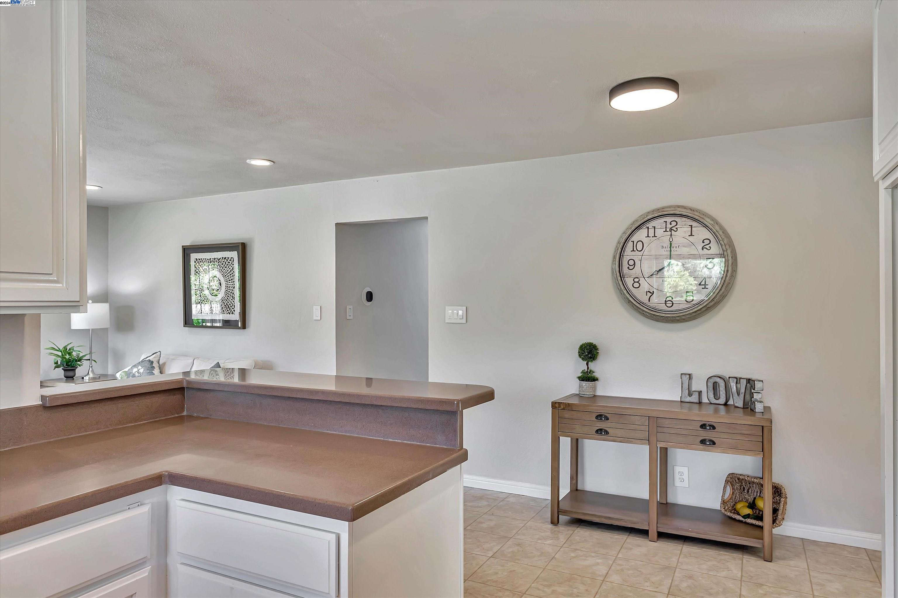 Detail Gallery Image 13 of 33 For 150 Titania Ct, Walnut Creek,  CA 94597 - 3 Beds | 2 Baths