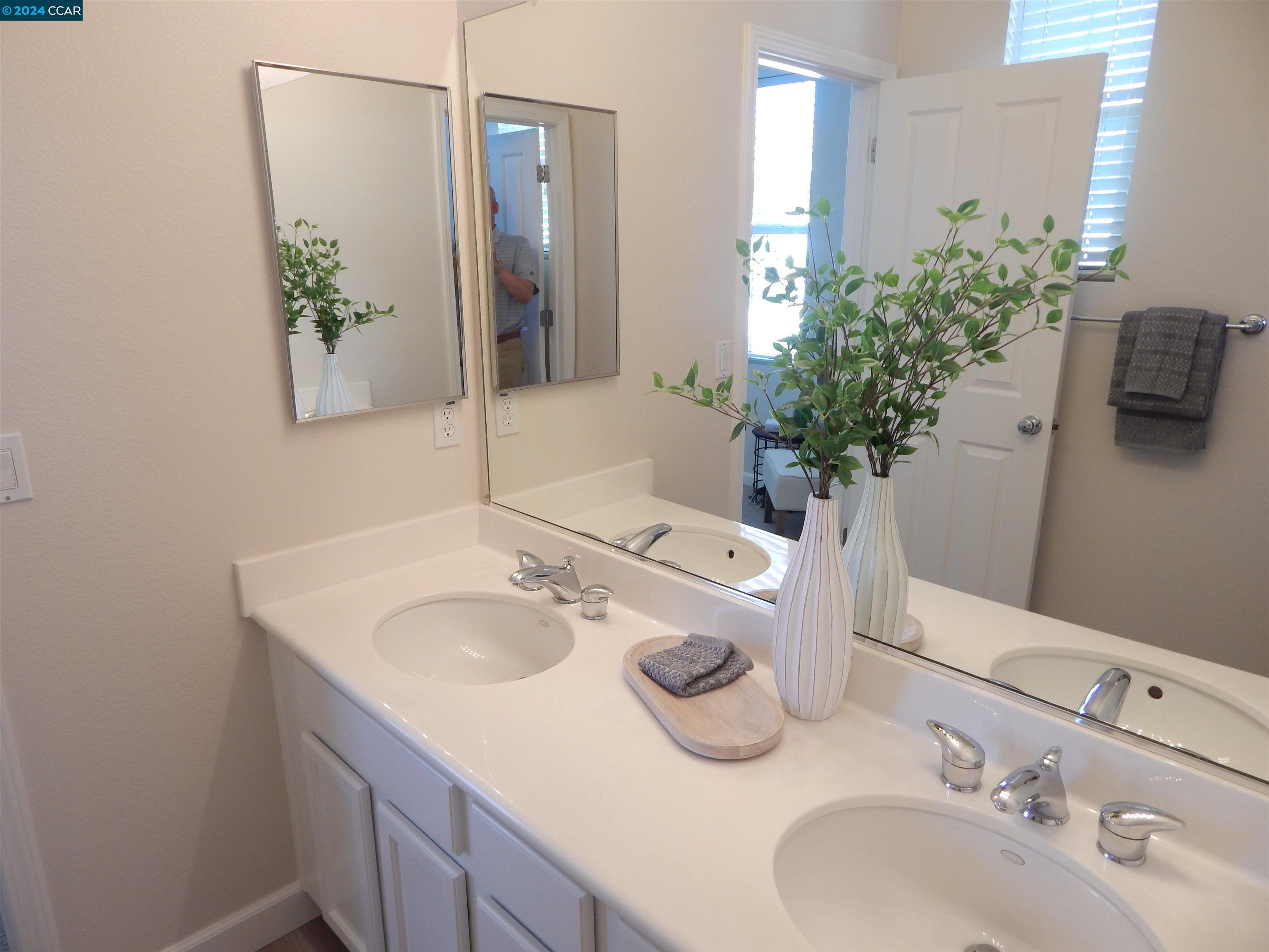 Detail Gallery Image 18 of 31 For 75 Matisse Ct, Pleasant Hill,  CA 94523 - 2 Beds | 2/1 Baths
