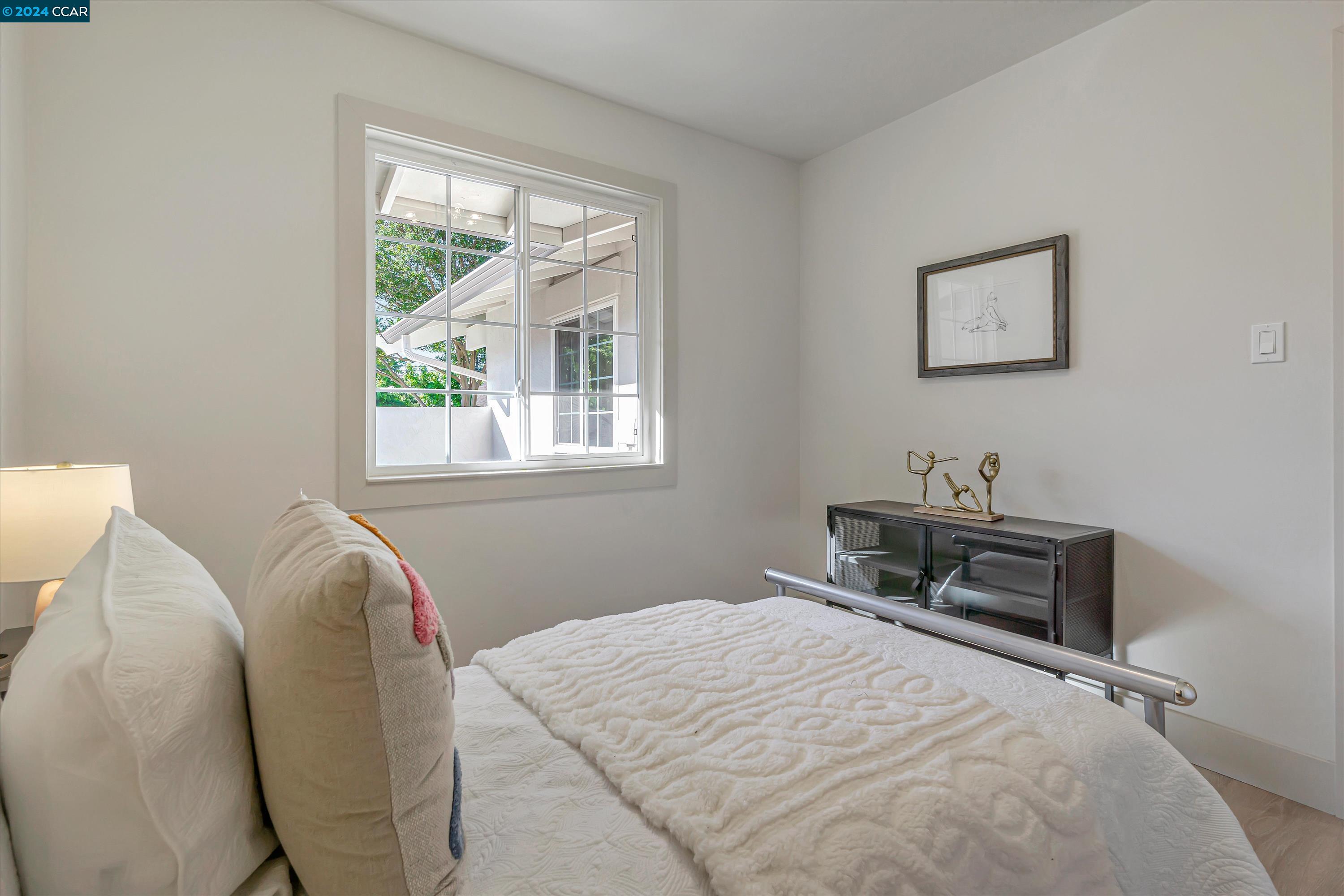 Detail Gallery Image 35 of 54 For 2090 Fox Way, Concord,  CA 94518 - 4 Beds | 2 Baths