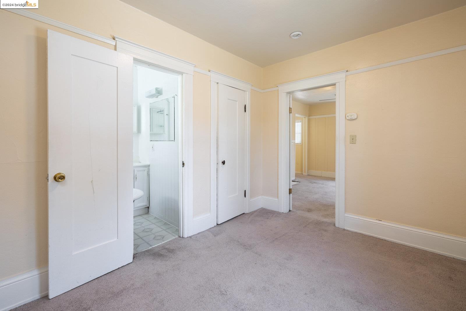 Detail Gallery Image 12 of 22 For 2209 Byron St, Berkeley,  CA 94702 - 2 Beds | 1 Baths