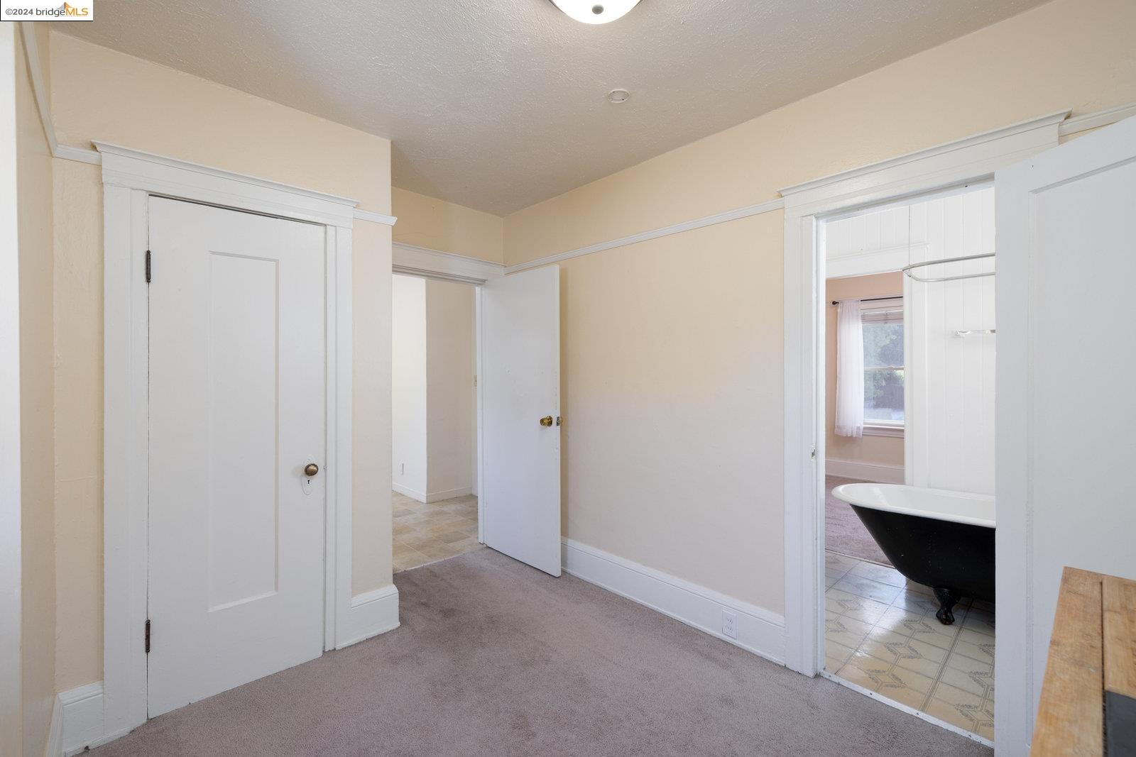 Detail Gallery Image 16 of 22 For 2209 Byron St, Berkeley,  CA 94702 - 2 Beds | 1 Baths