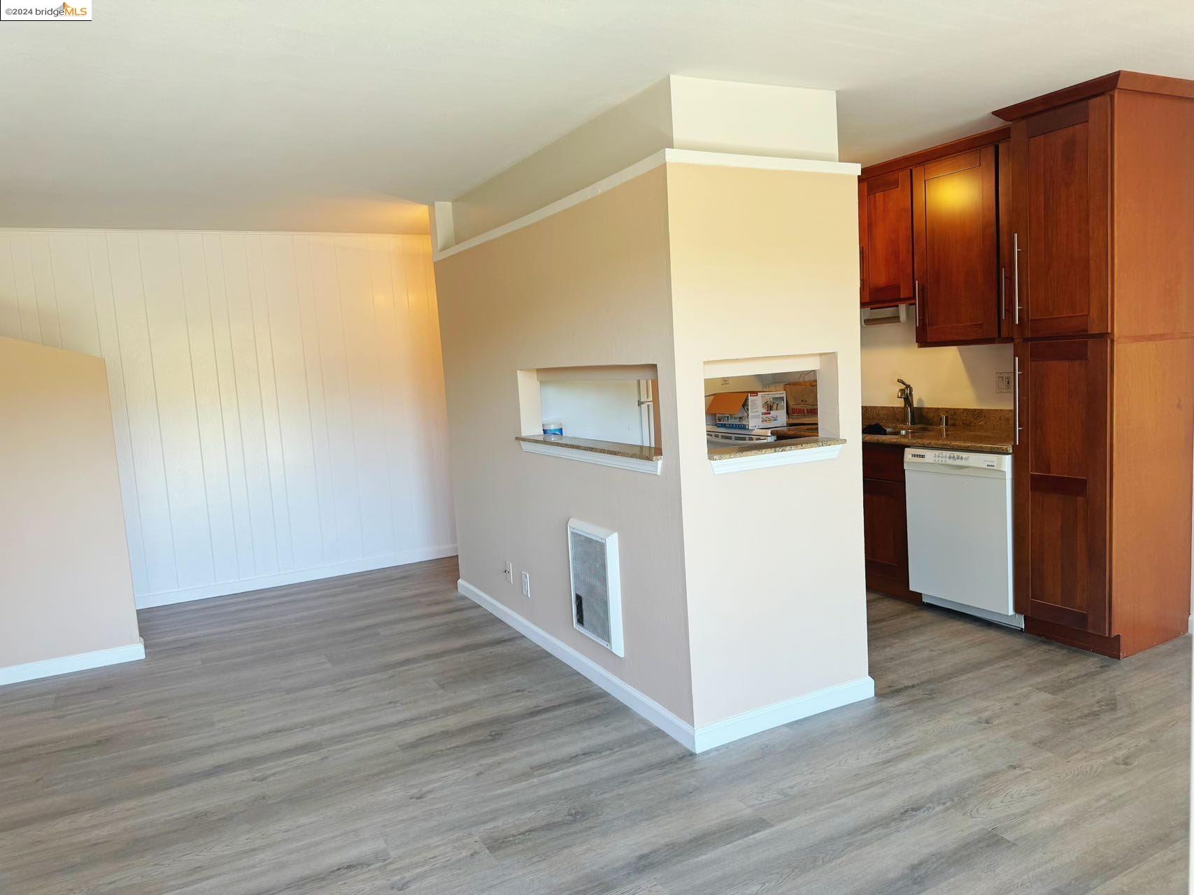 Detail Gallery Image 5 of 13 For 2087 Ascot Dr #125,  Moraga,  CA 94556 - 1 Beds | 1 Baths