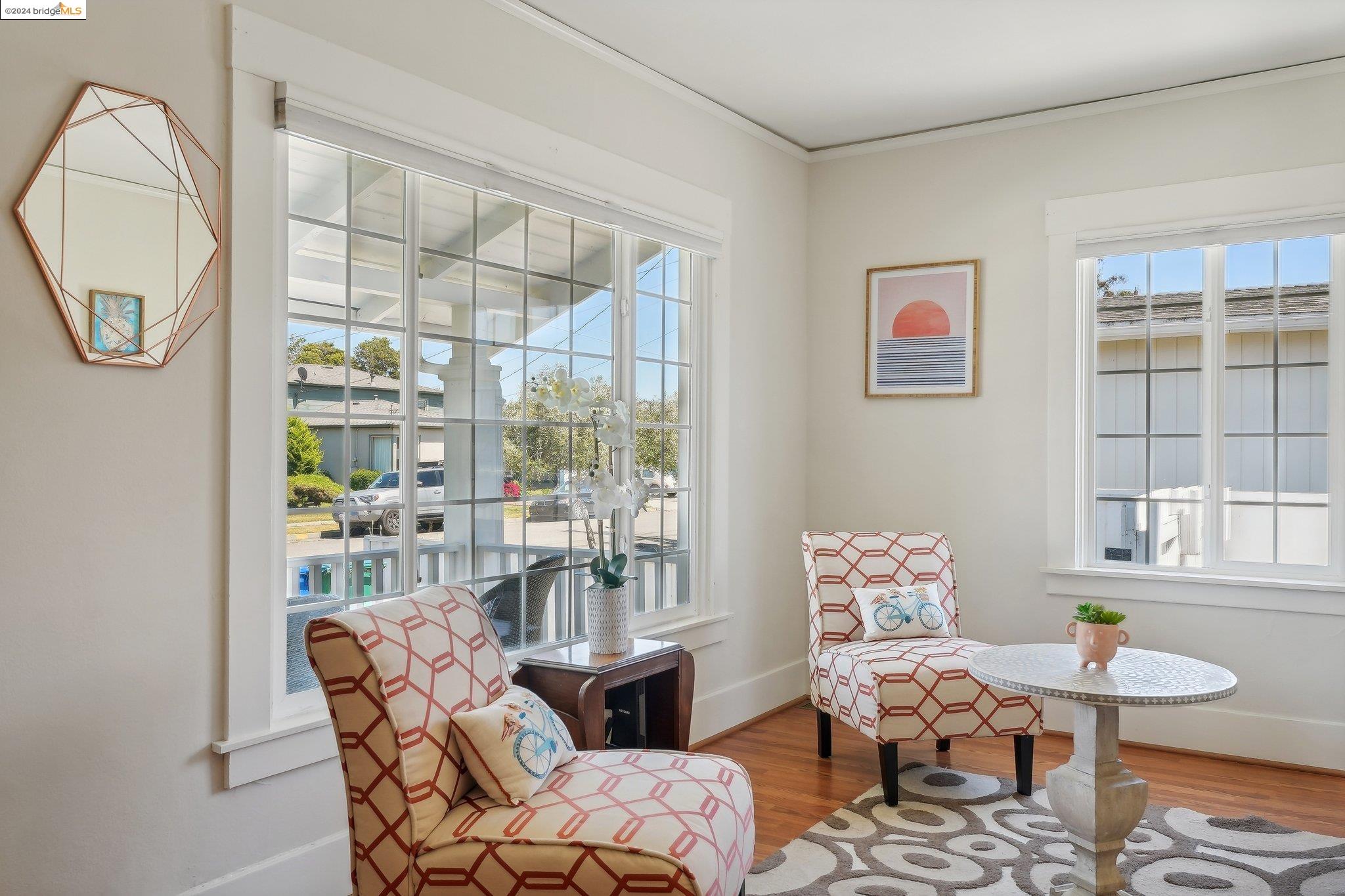 Detail Gallery Image 9 of 47 For 238 Beach Rd, Alameda,  CA 94502 - 3 Beds | 2 Baths