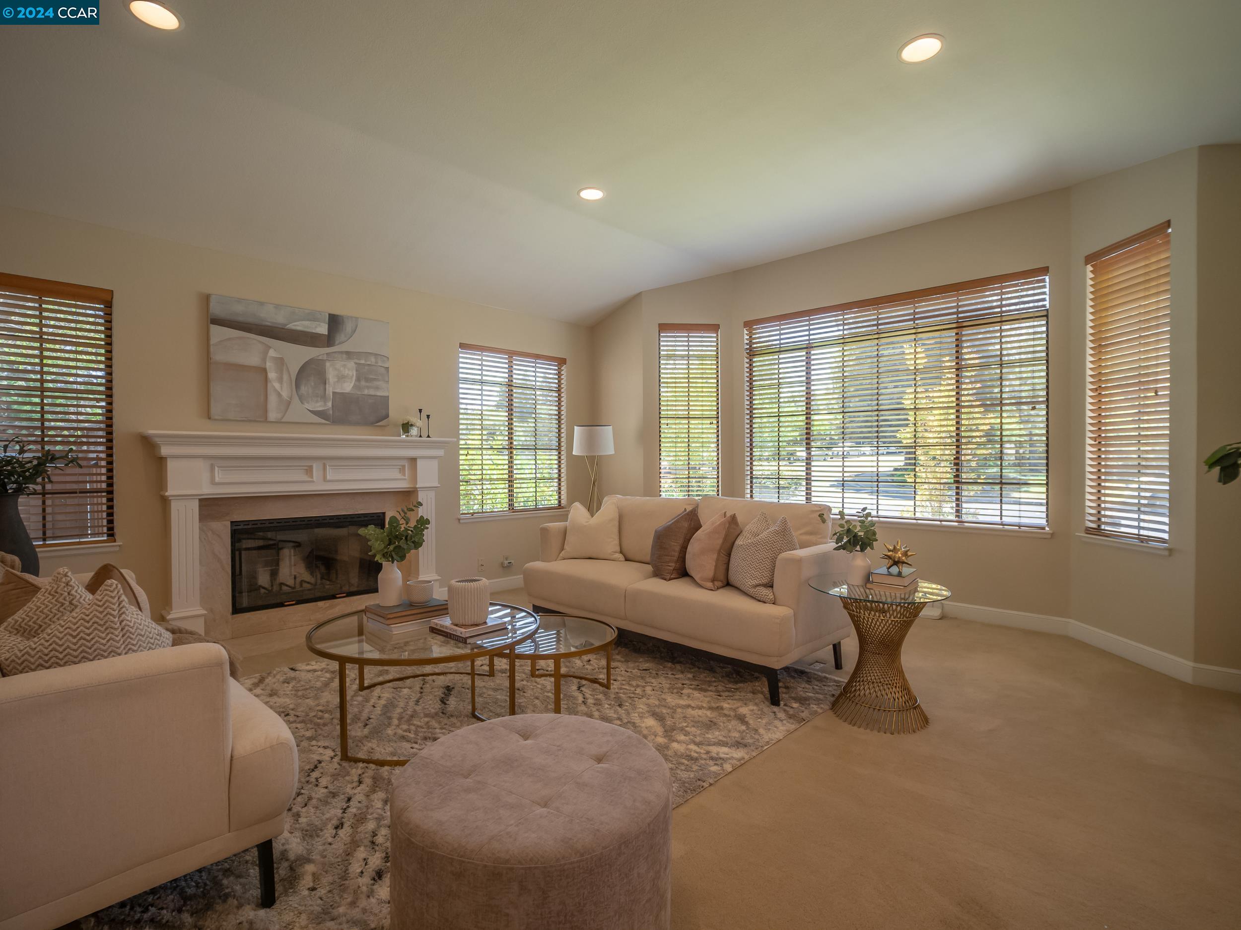 Detail Gallery Image 6 of 60 For 2762 Hutchinson Ct., Walnut Creek,  CA 94598 - 6 Beds | 4 Baths