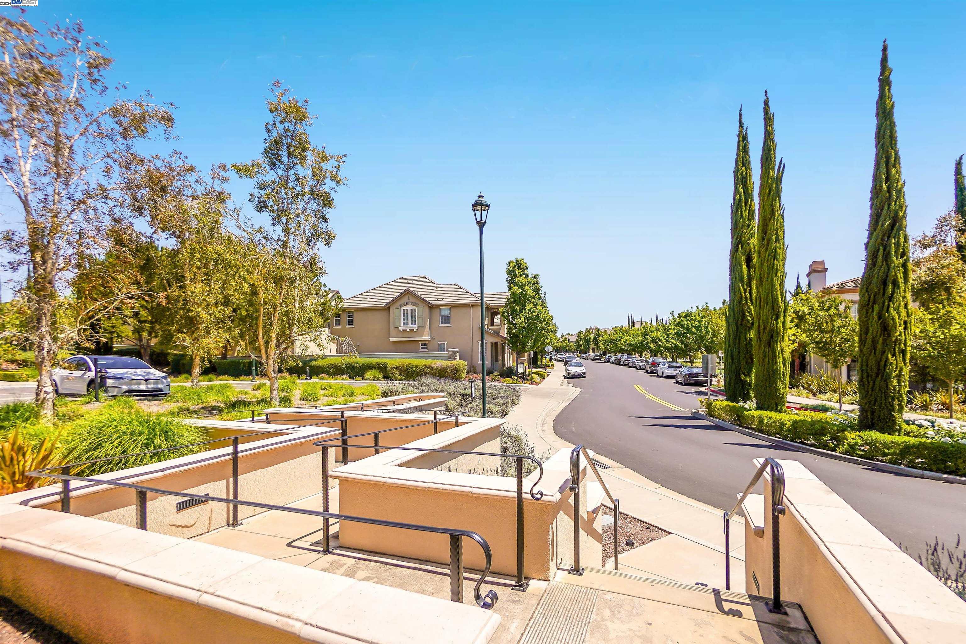 Photo #4: 41059747 Listing 