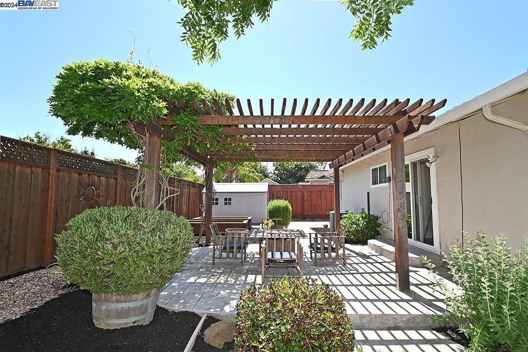 Detail Gallery Image 20 of 25 For 1022 Roxanne St, Livermore,  CA 94550 - 4 Beds | 2 Baths